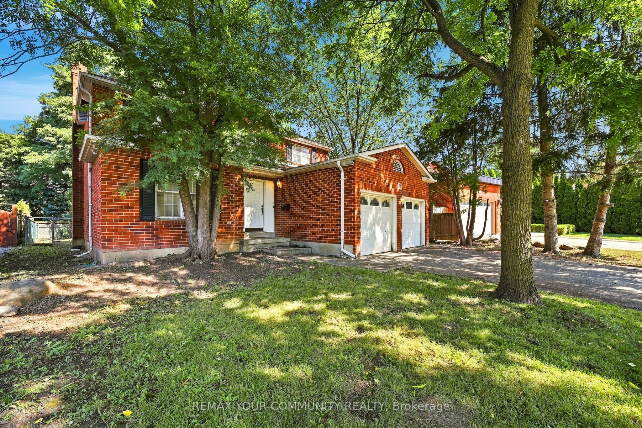 34A Claridge Drive, Richmond Hill, ON L4C 6H3
