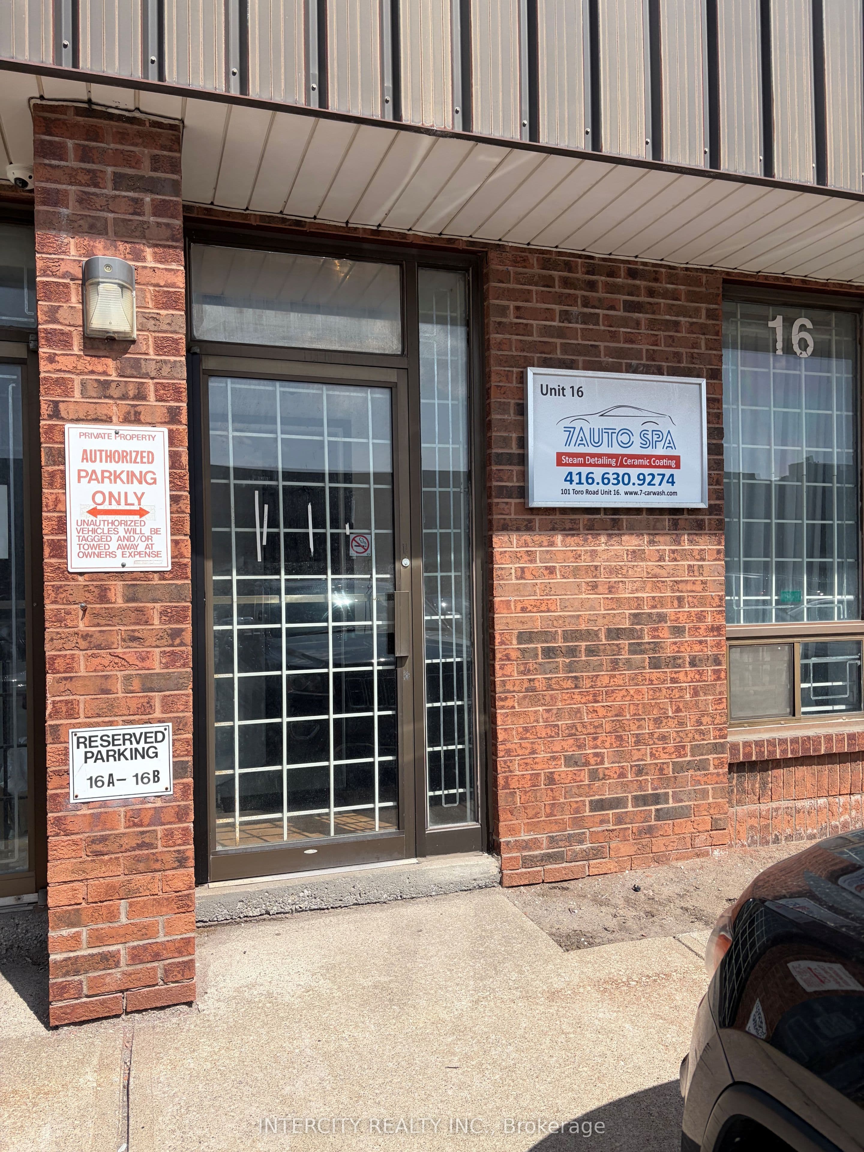 101 Toro Road 16, Toronto, ON M3J 2Z1