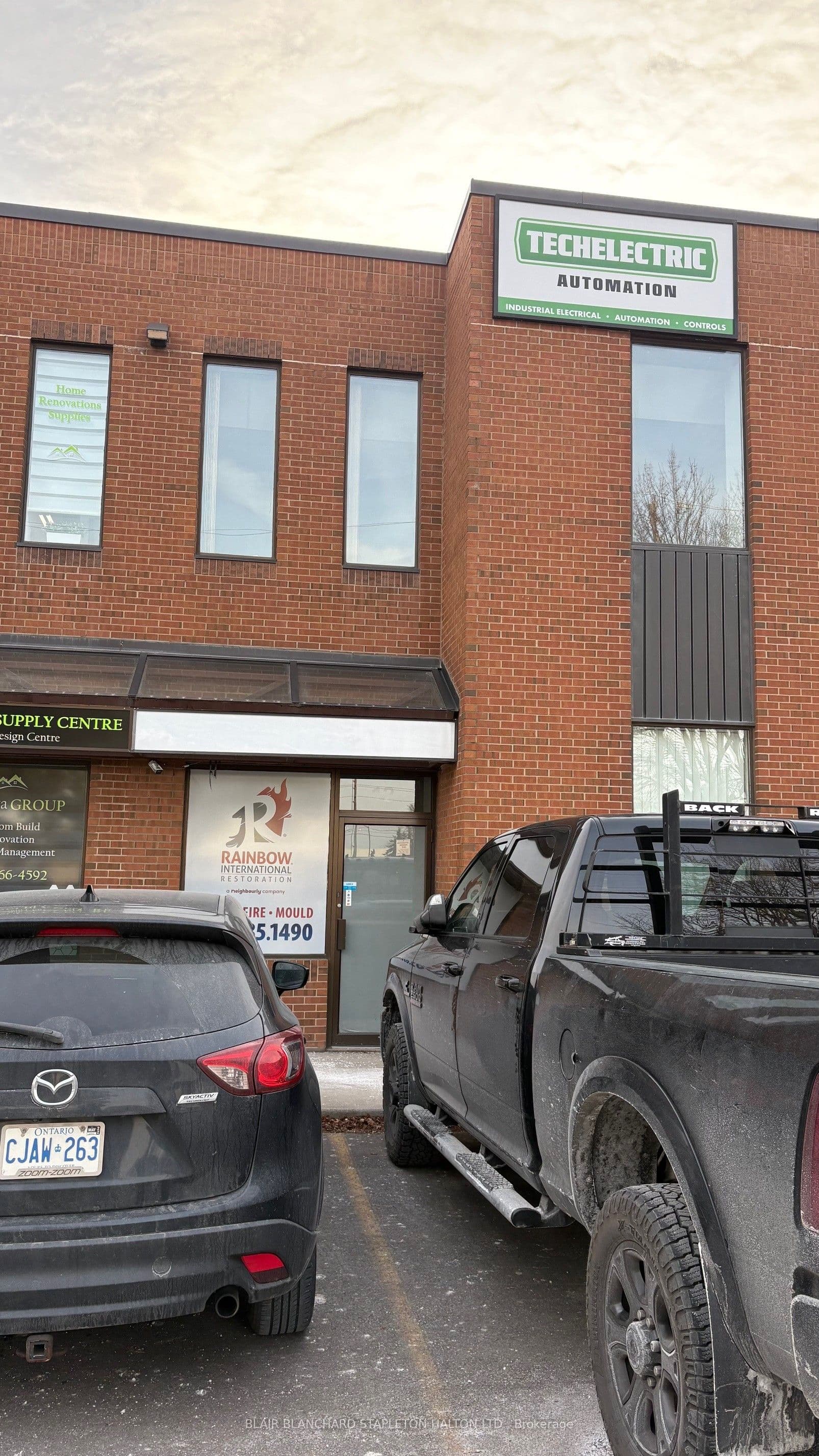 4380 South Service Road 12, Burlington, ON L7L 5Y6
