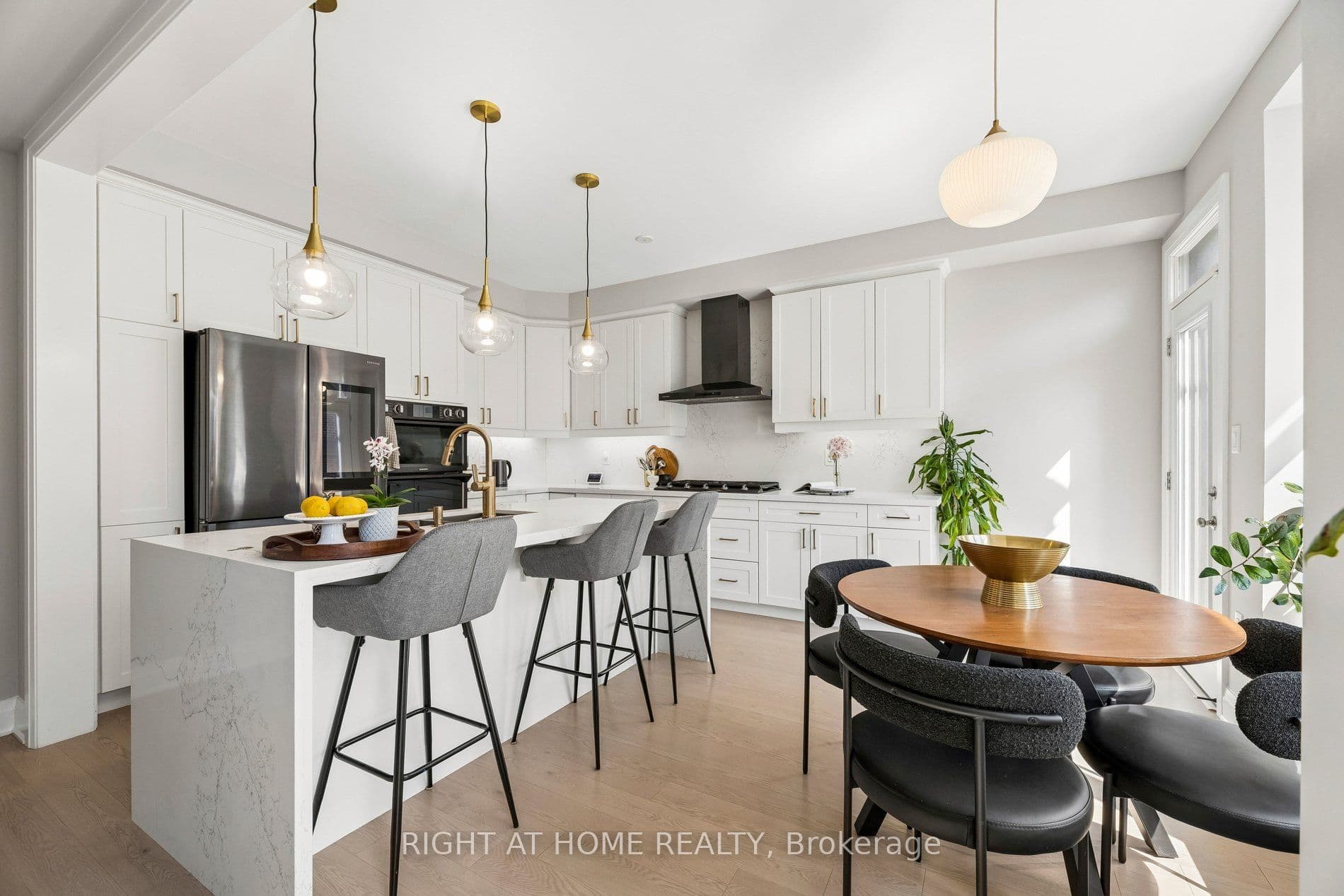 2989 Heartwood Lane, Pickering, ON L1X 0P1