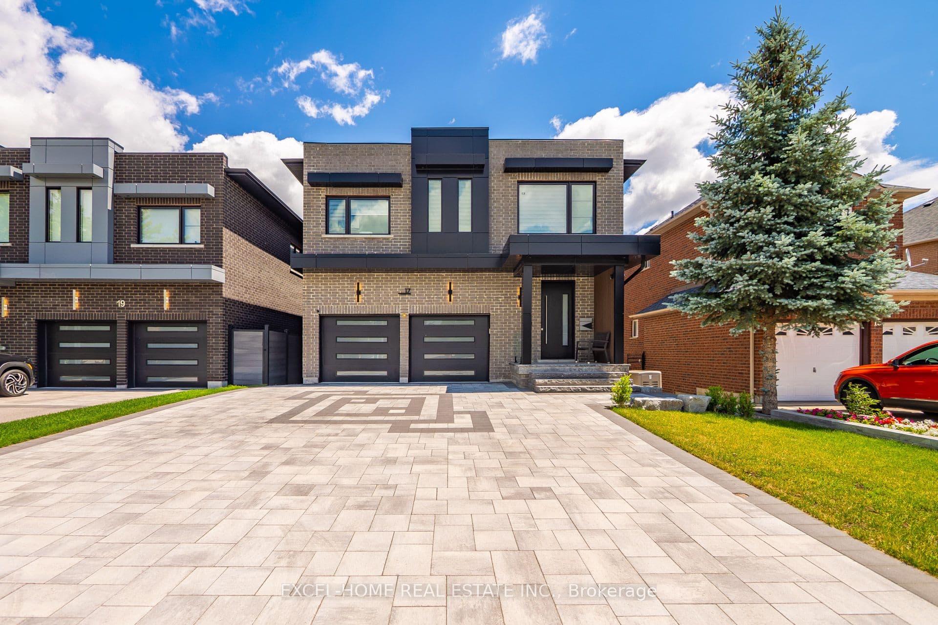 17 Leyburn Avenue, Richmond Hill, ON L4C 0R2