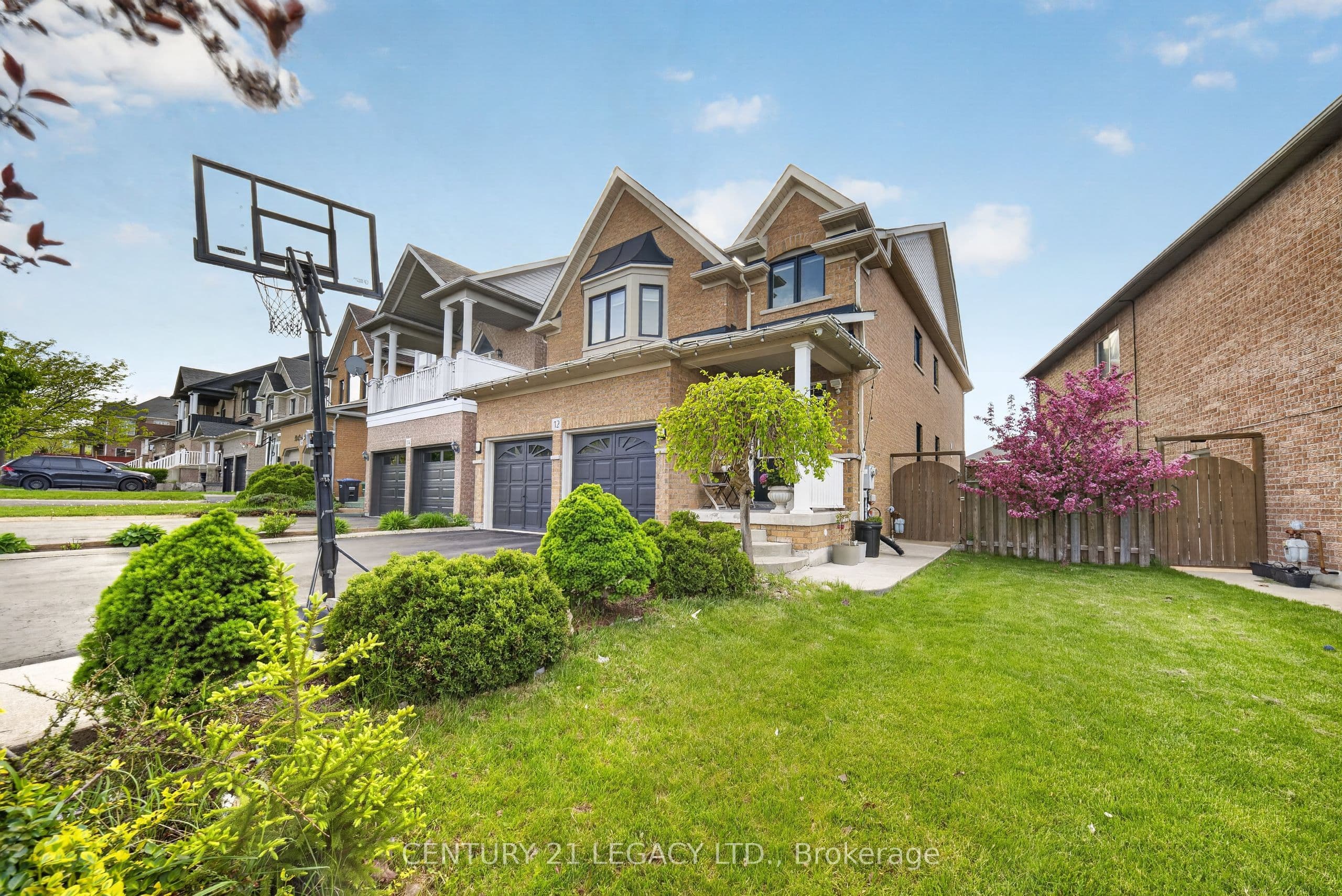 12 Aria Lane, Brampton, ON L6S 6J5
