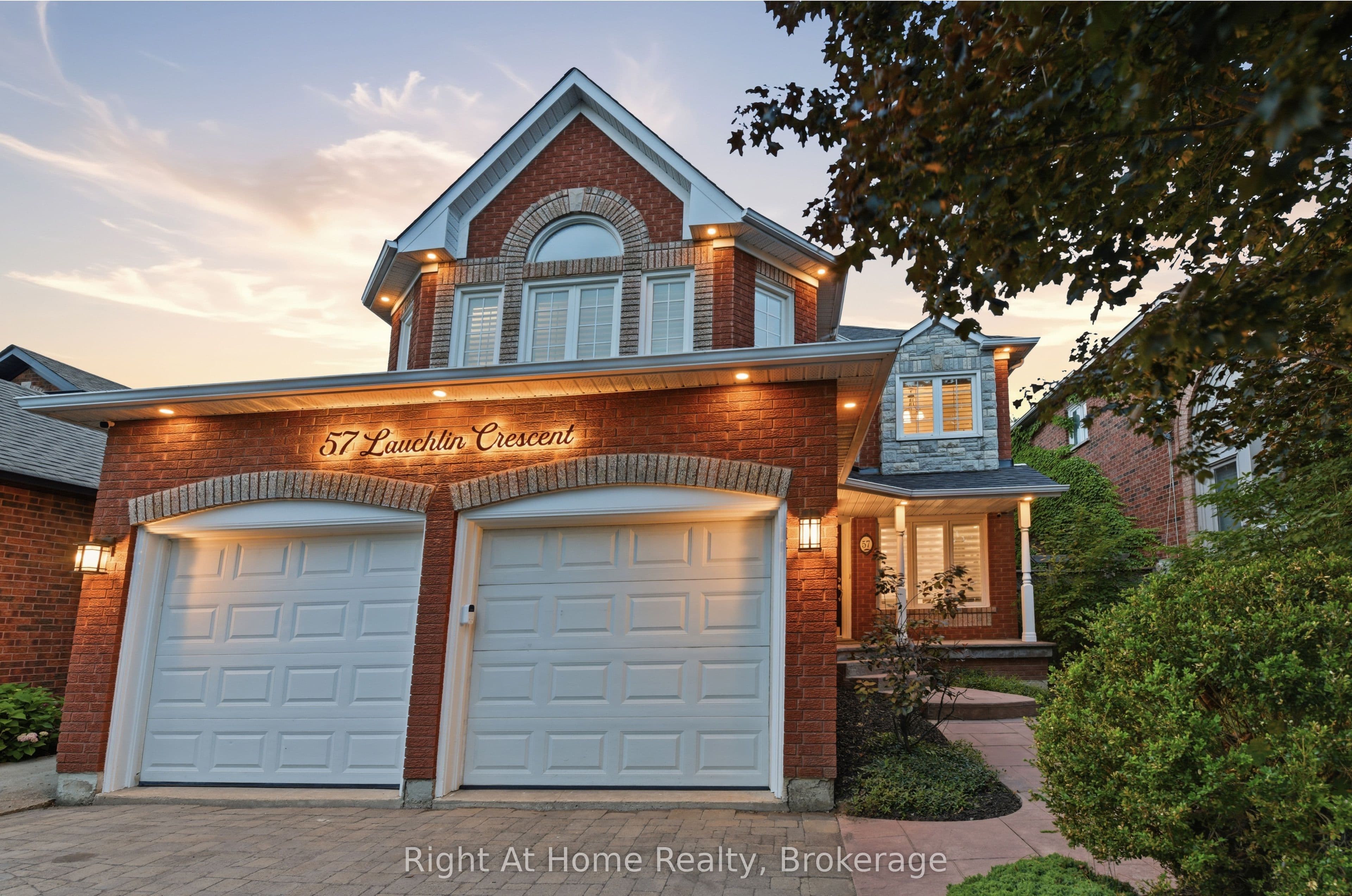 57 Lauchlin Crescent, Halton Hills, ON L7G 5R5