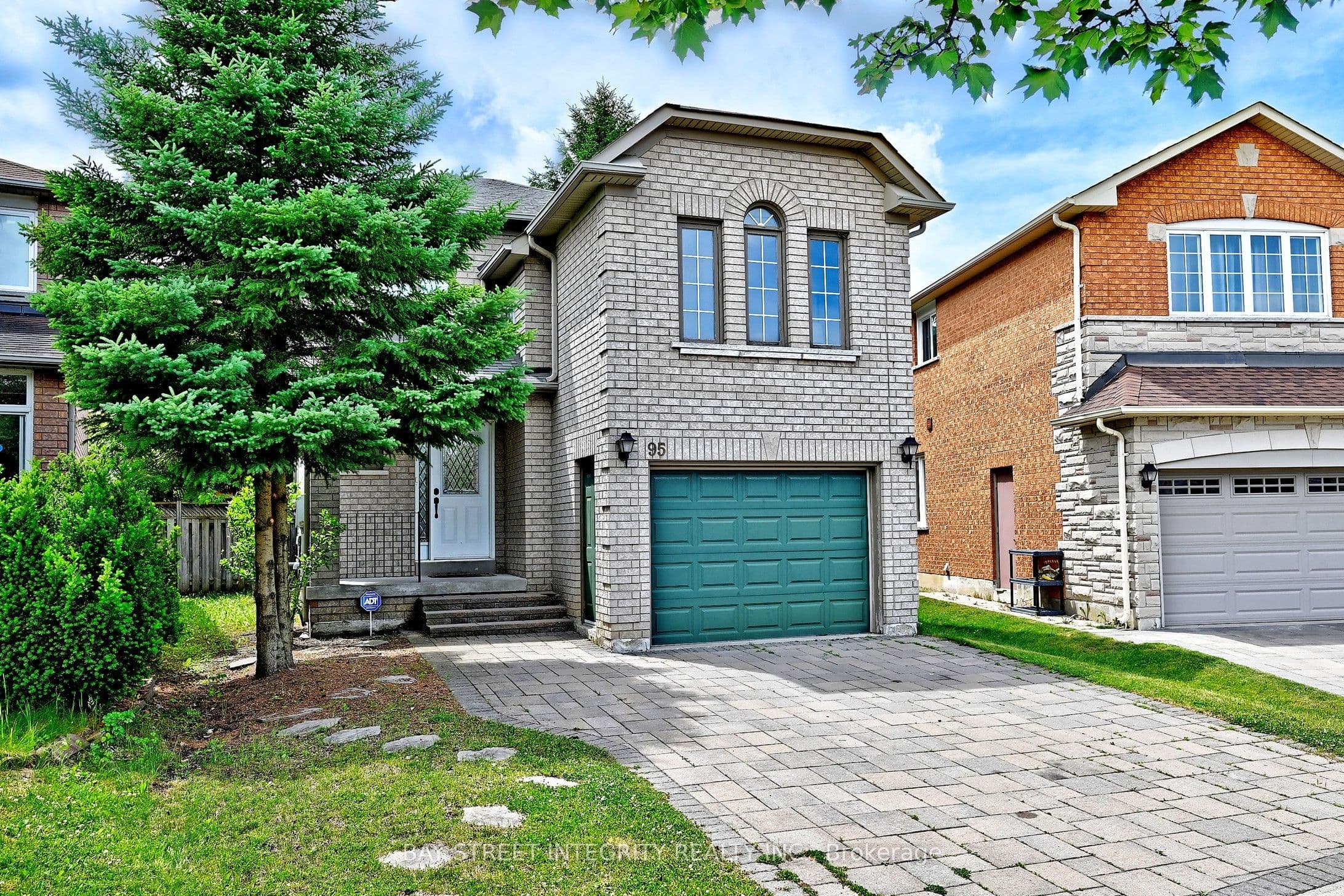 95 Alpine Crescent, Richmond Hill, ON L4S 1V9