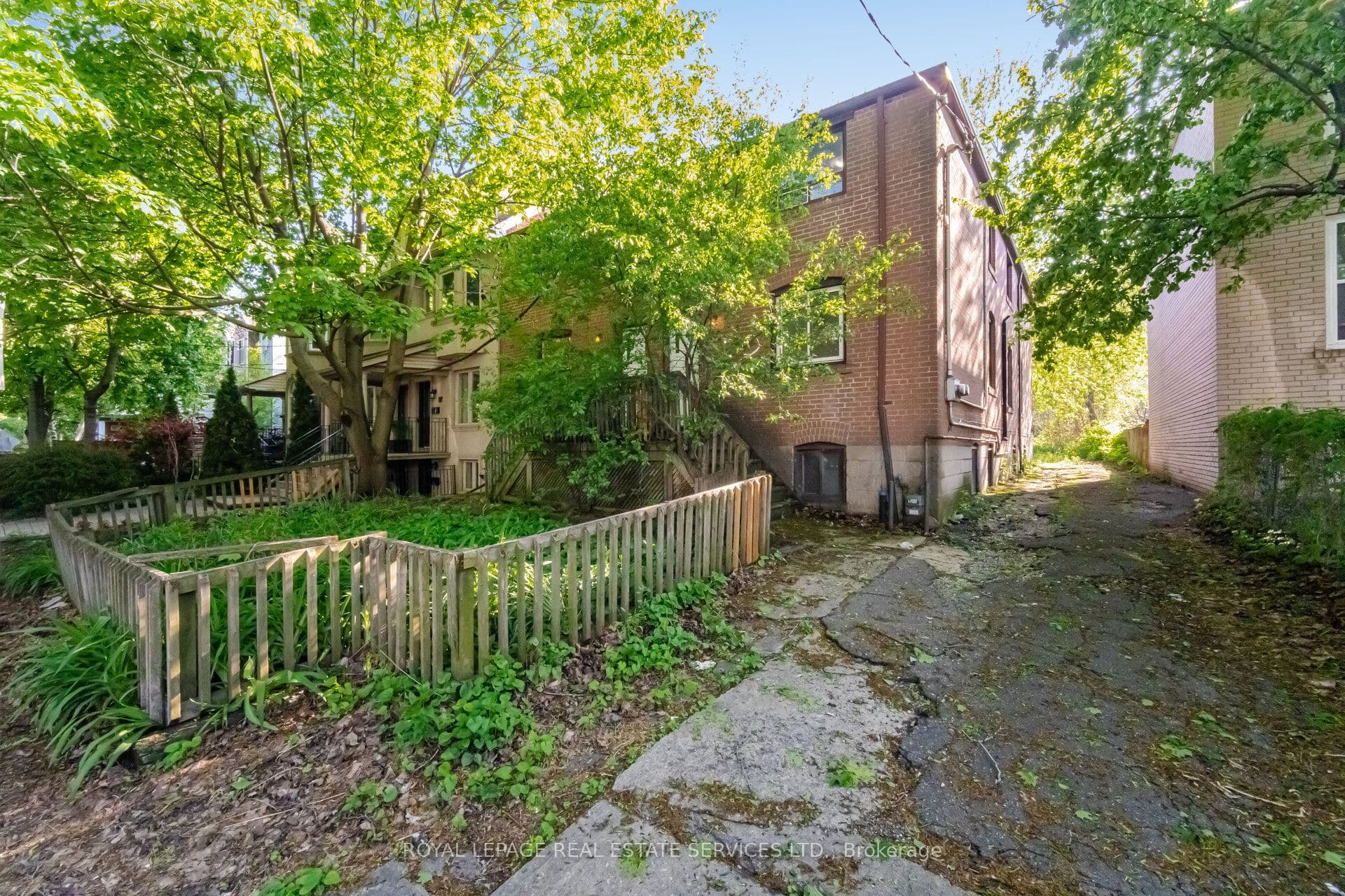 76-78 Lewis Street, Toronto, ON M4M 2H3