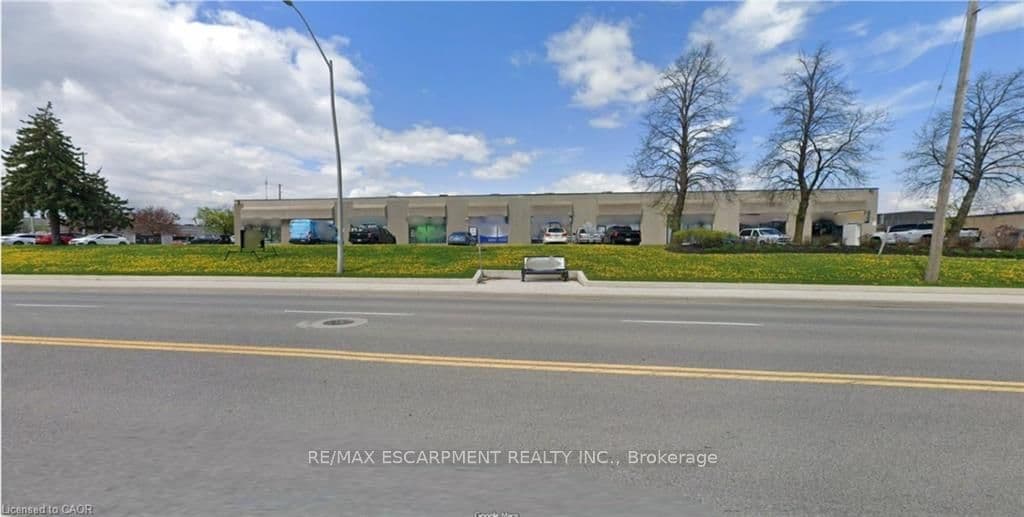 4391 Harvester Road 8, Burlington, ON L7L 4X1