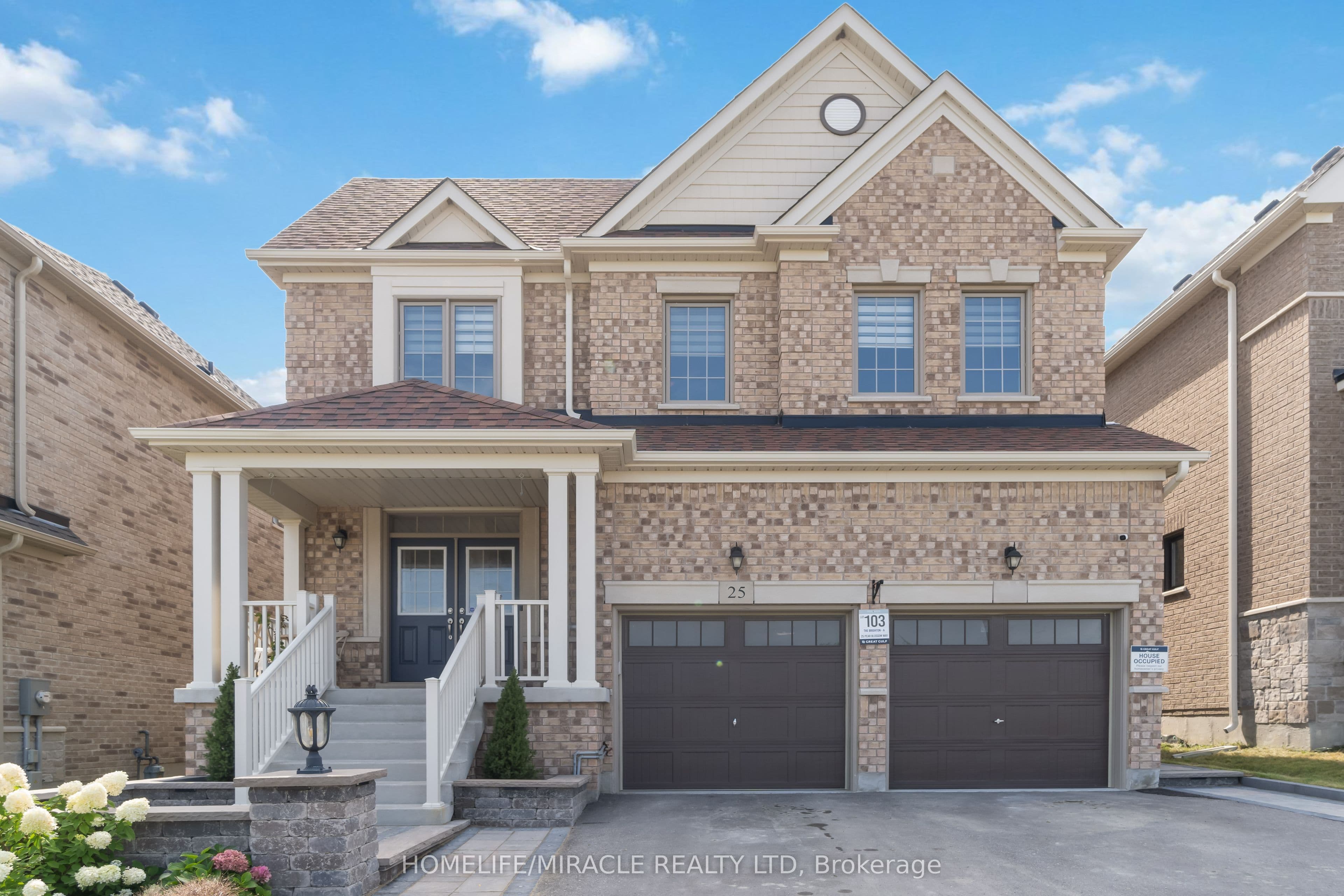 25 Pear Blossom Way, East Gwillimbury, ON L9N 0T3