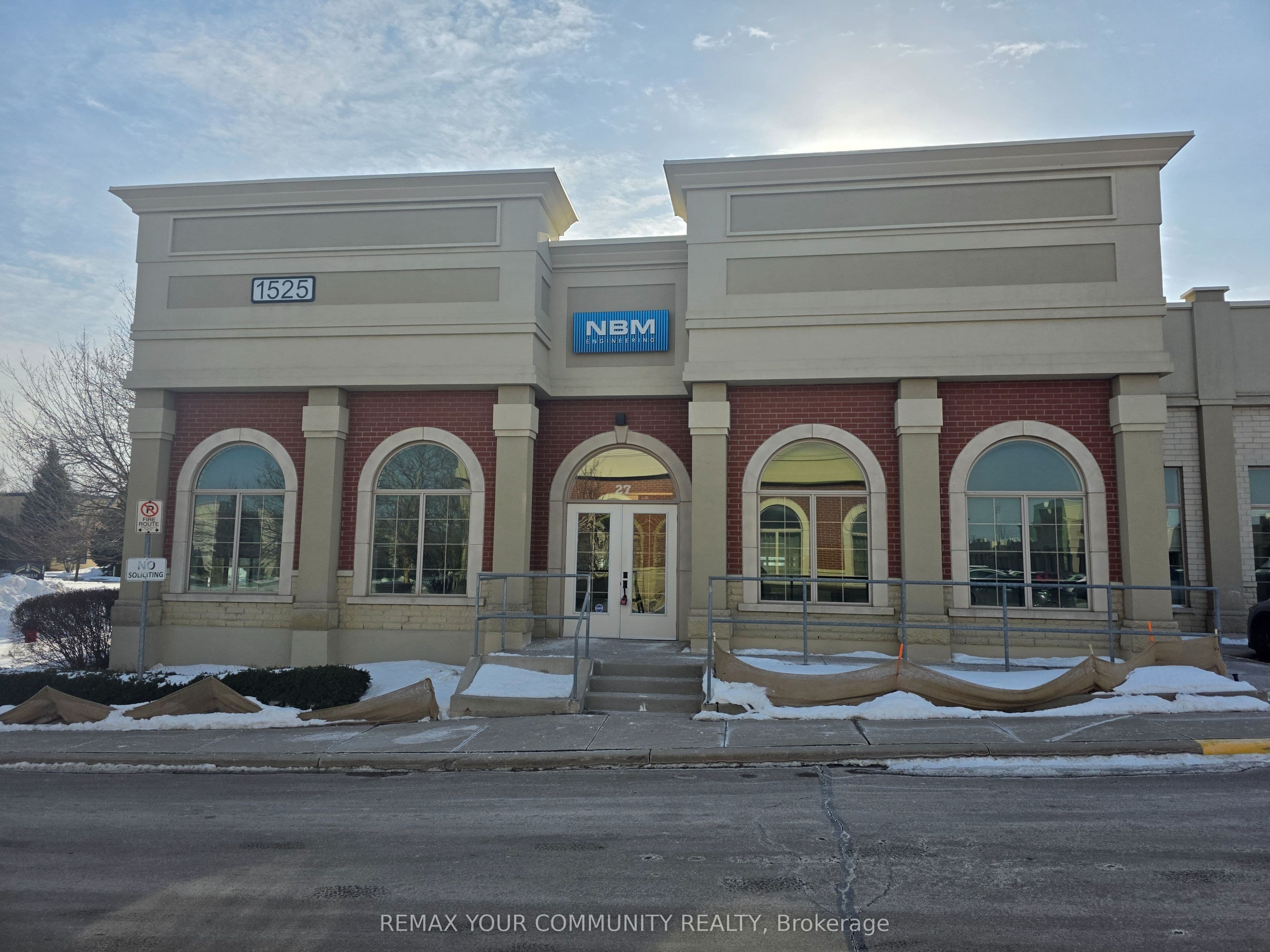 1525 Cornwall Road 27, Oakville, ON L6J 0B2
