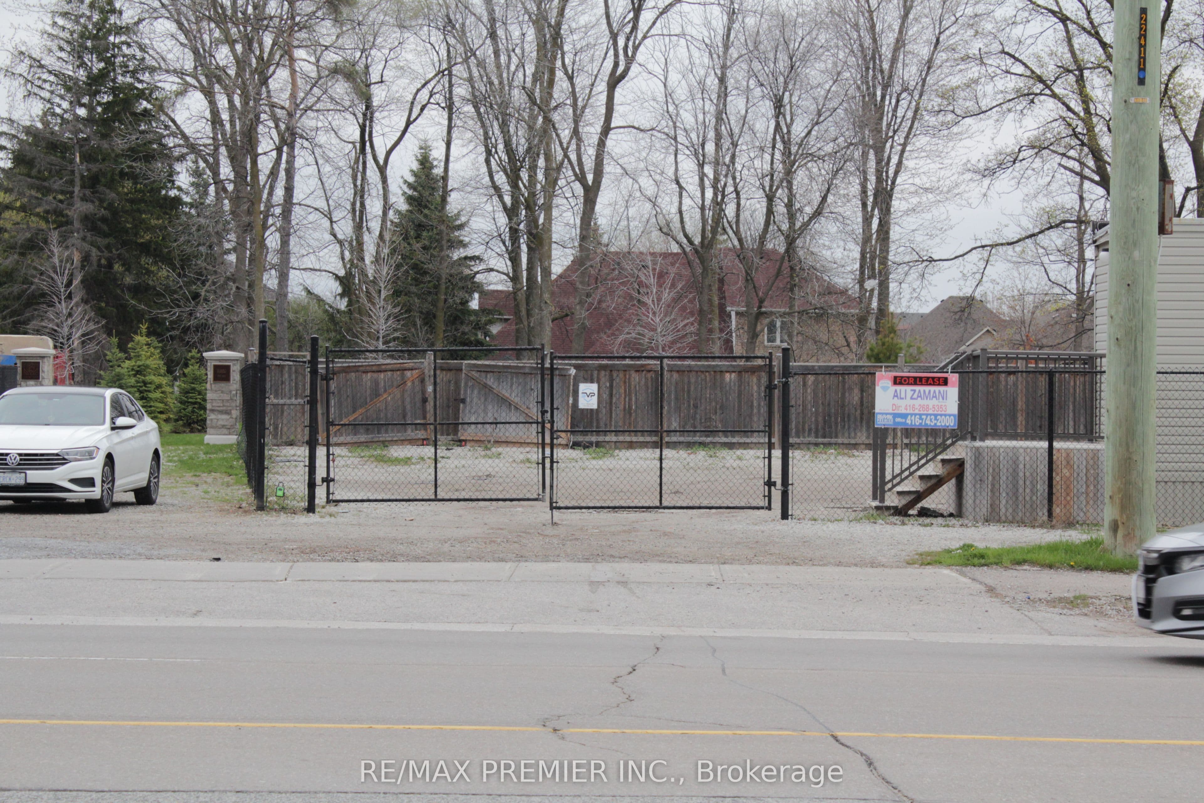 11859 Hurontario Street, Brampton, ON L6Z 4P7