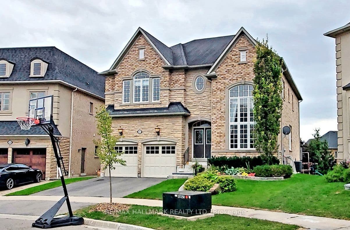 12 Sachet Drive, Richmond Hill, ON L4E 4S1