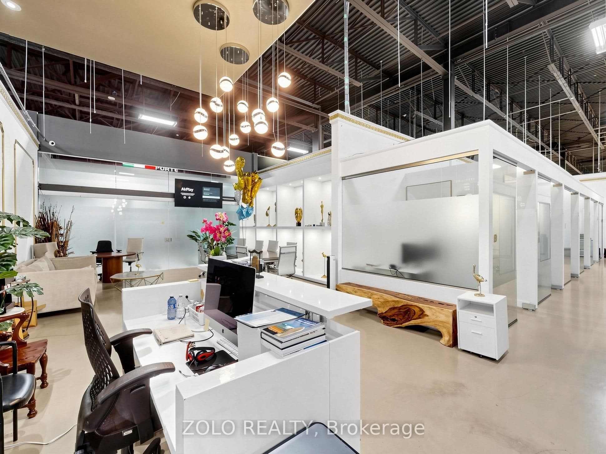 7250 Keele Street A-Buzz Business, Vaughan, ON L4K 1Z8