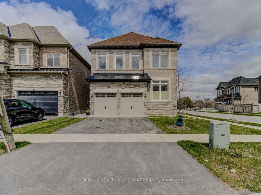90 Seguin Street, Richmond Hill, ON L4E 1H8