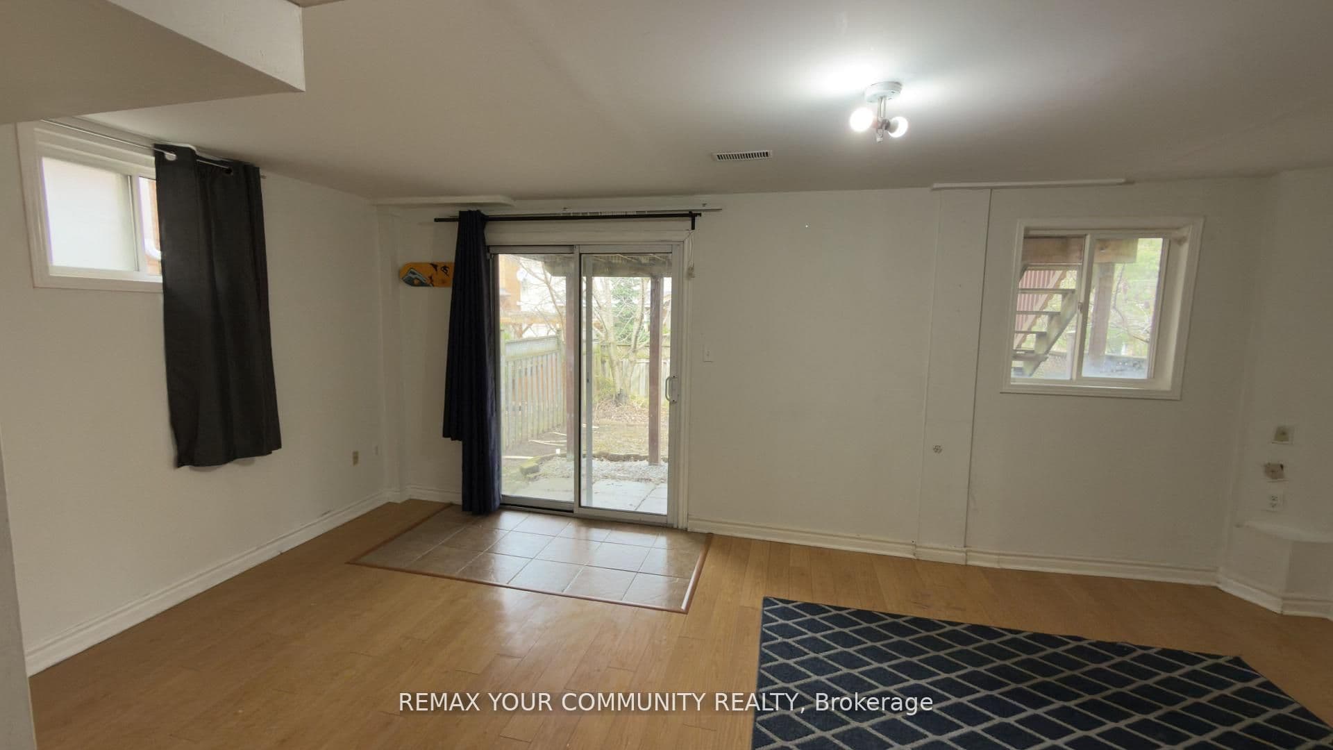 117 English Oak Drive Basement, Richmond Hill, ON L4E 3X4
