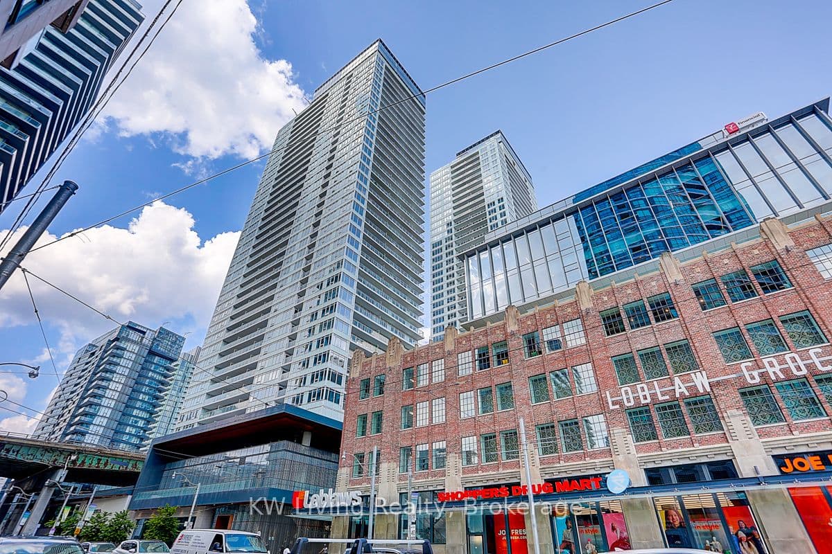 19 Bathurst Street 3706, Toronto, ON M5V 0N2