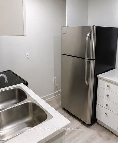 1659 Gerrard Street E, Toronto, ON M4L 2A9