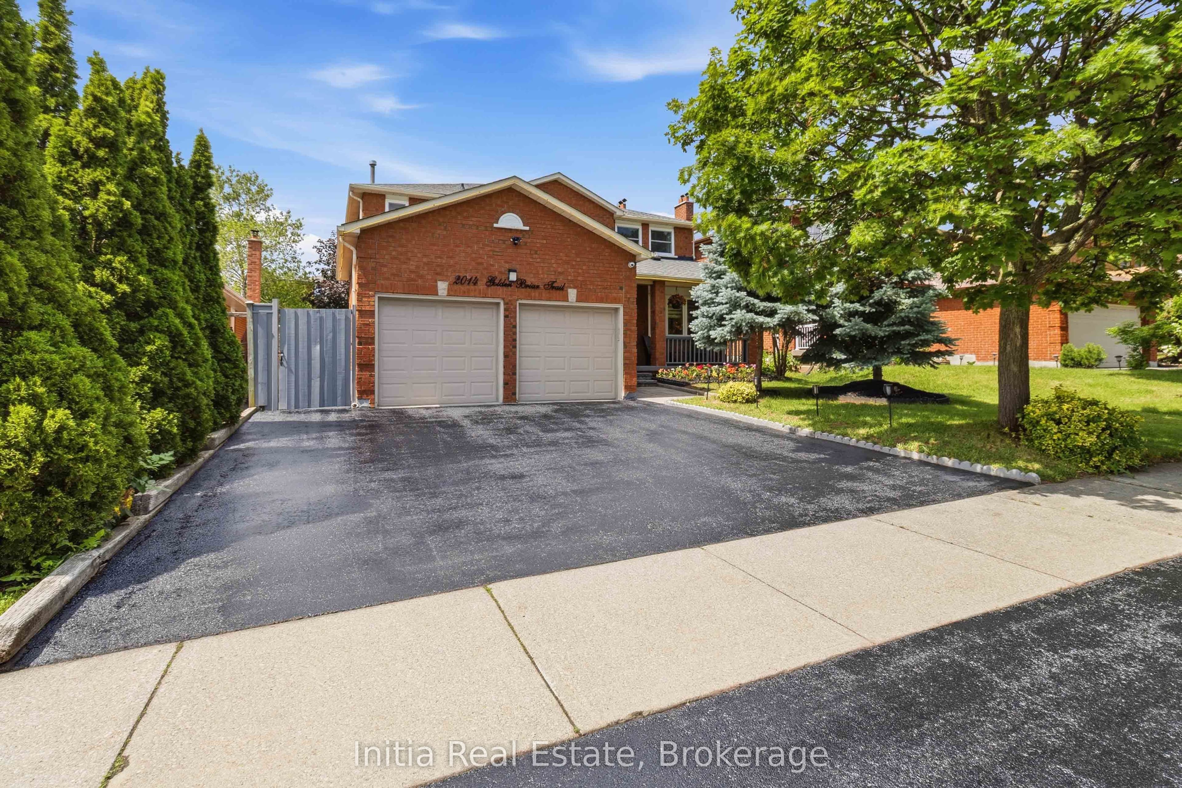 2014 Golden Briar Trail, Oakville, ON L6H 4N9