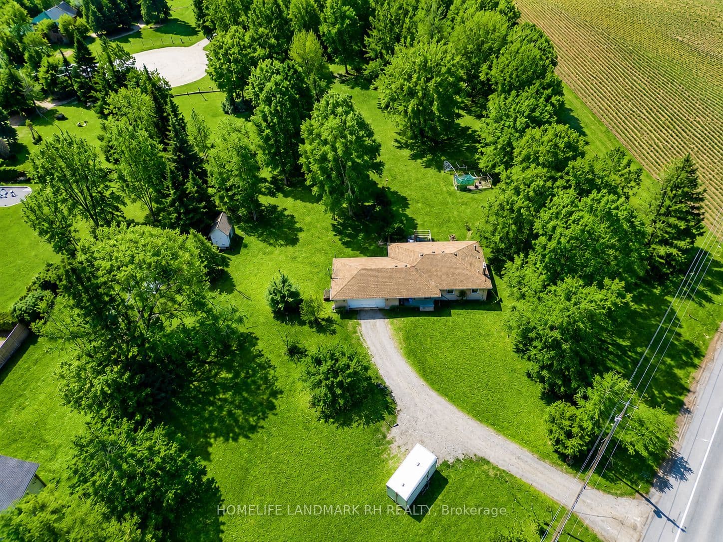 19452 Holland Landing Road, East Gwillimbury, ON L9N 1M8