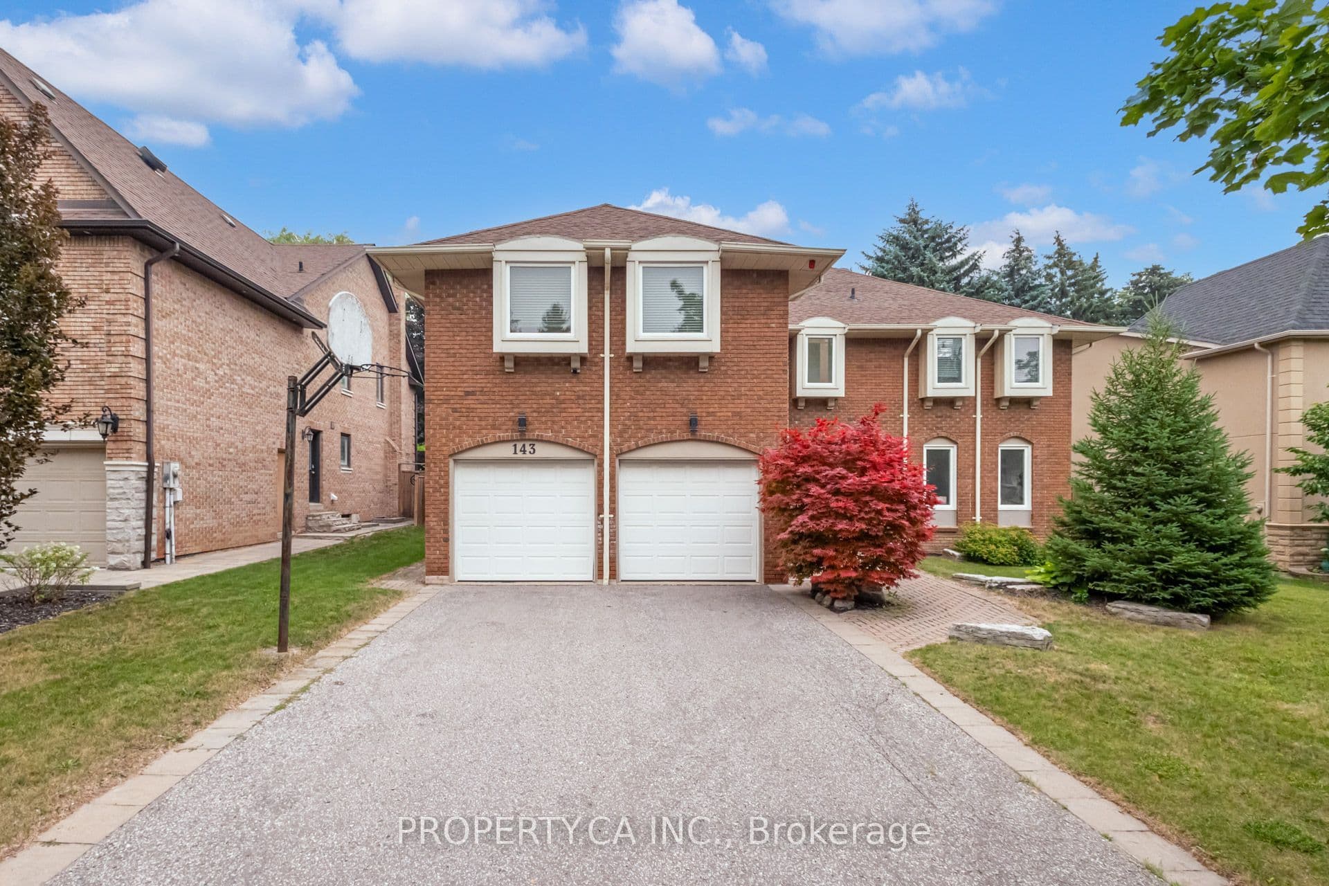 143 Cambridge Crescent, Richmond Hill, ON L4C 6G1