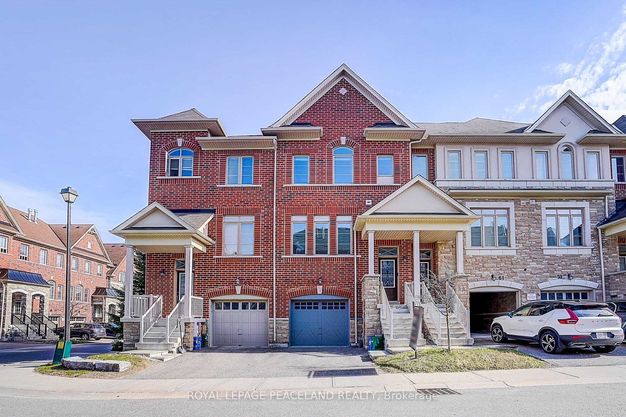 63 Mack Clement Lane, Richmond Hill, ON L4S 2P7