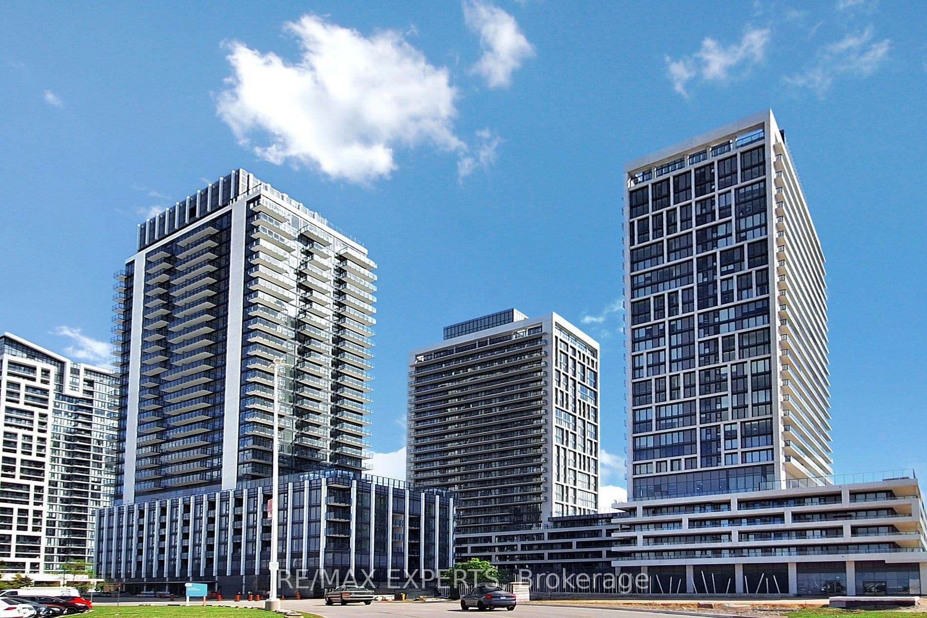 8960 Jane Street PH111, Vaughan, ON L4K 0M6