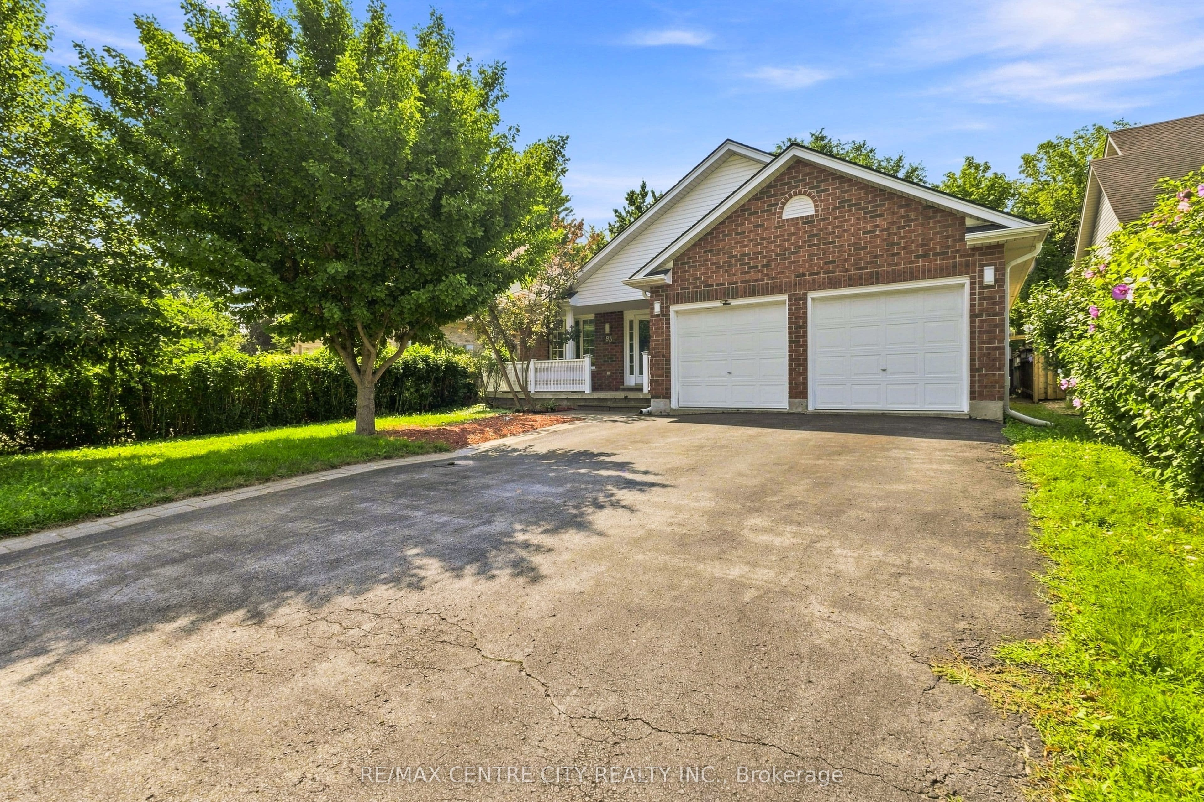 93 Mctaggart Court, London North, ON N5X 3L9