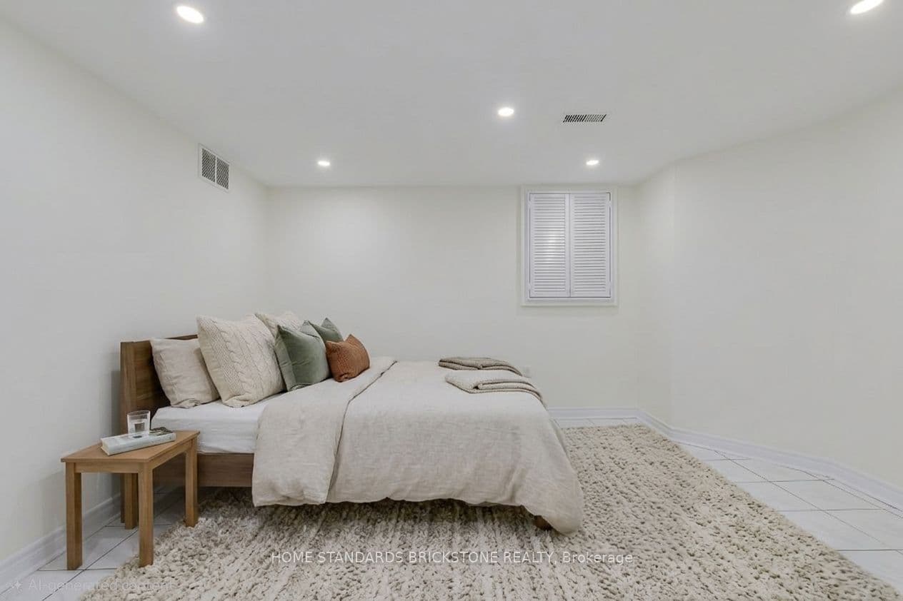 3058 Eberly Woods Drive, Oakville, ON L6M 0T5