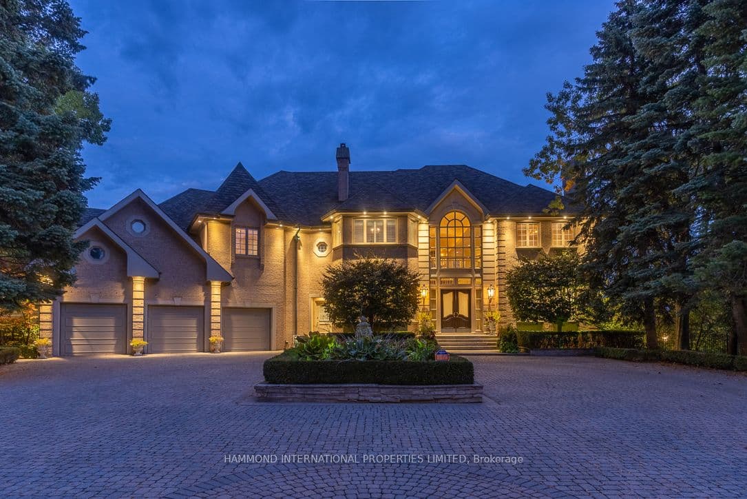 48 Old Park Lane, Richmond Hill, ON L4B 2L3