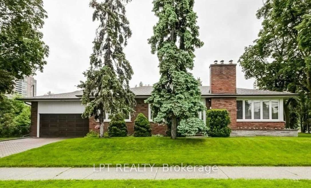 27 Kingsview Boulevard, Toronto, ON M9R 1T5