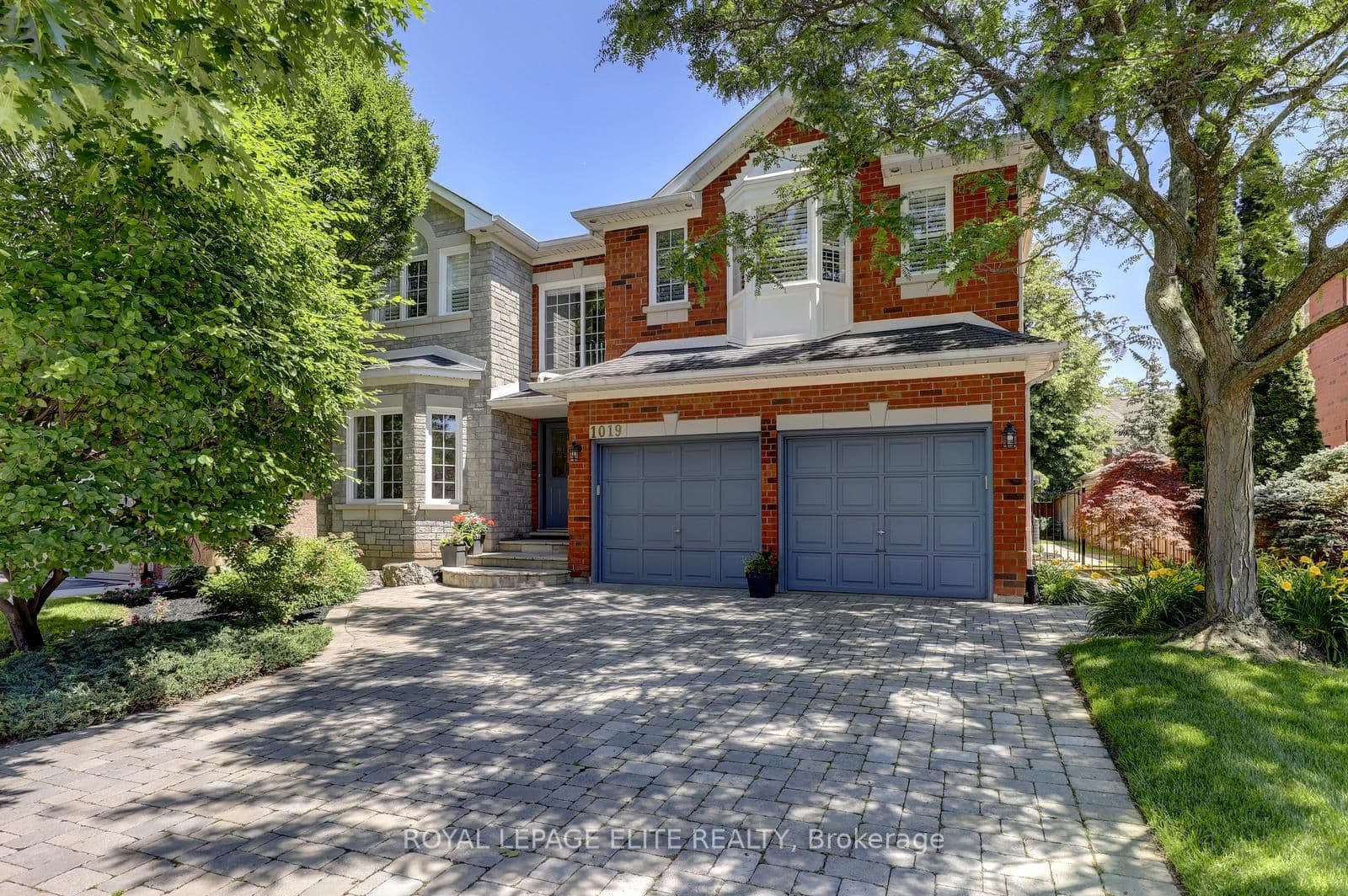 1019 Skyvalley Crescent, Oakville, ON L6M 3L2
