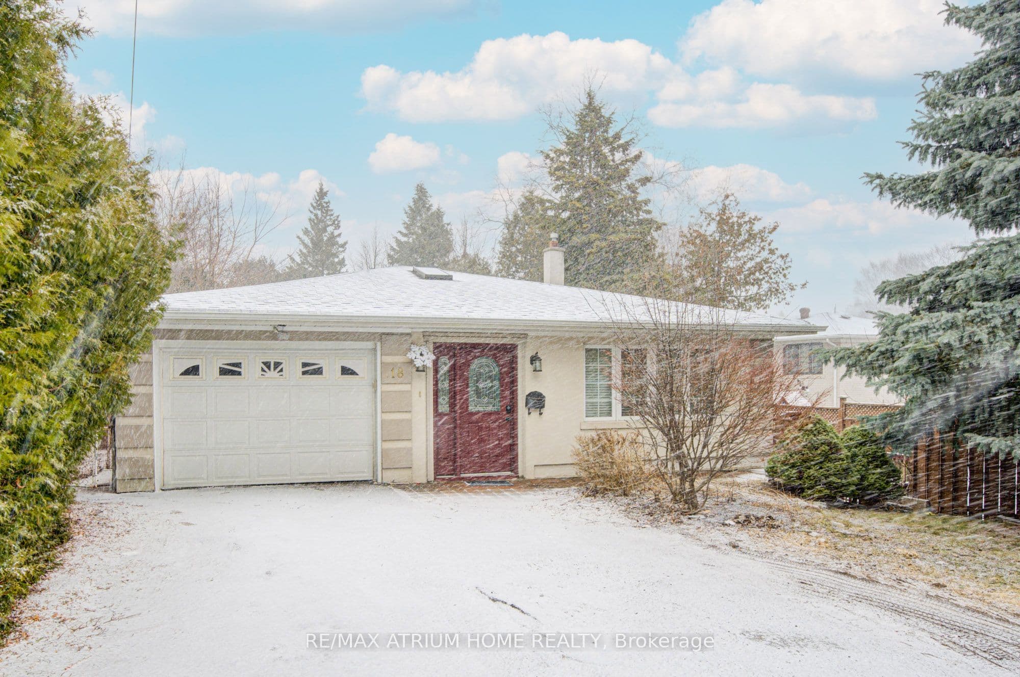 18 Doverwood Court, Toronto, ON M2M 2G7