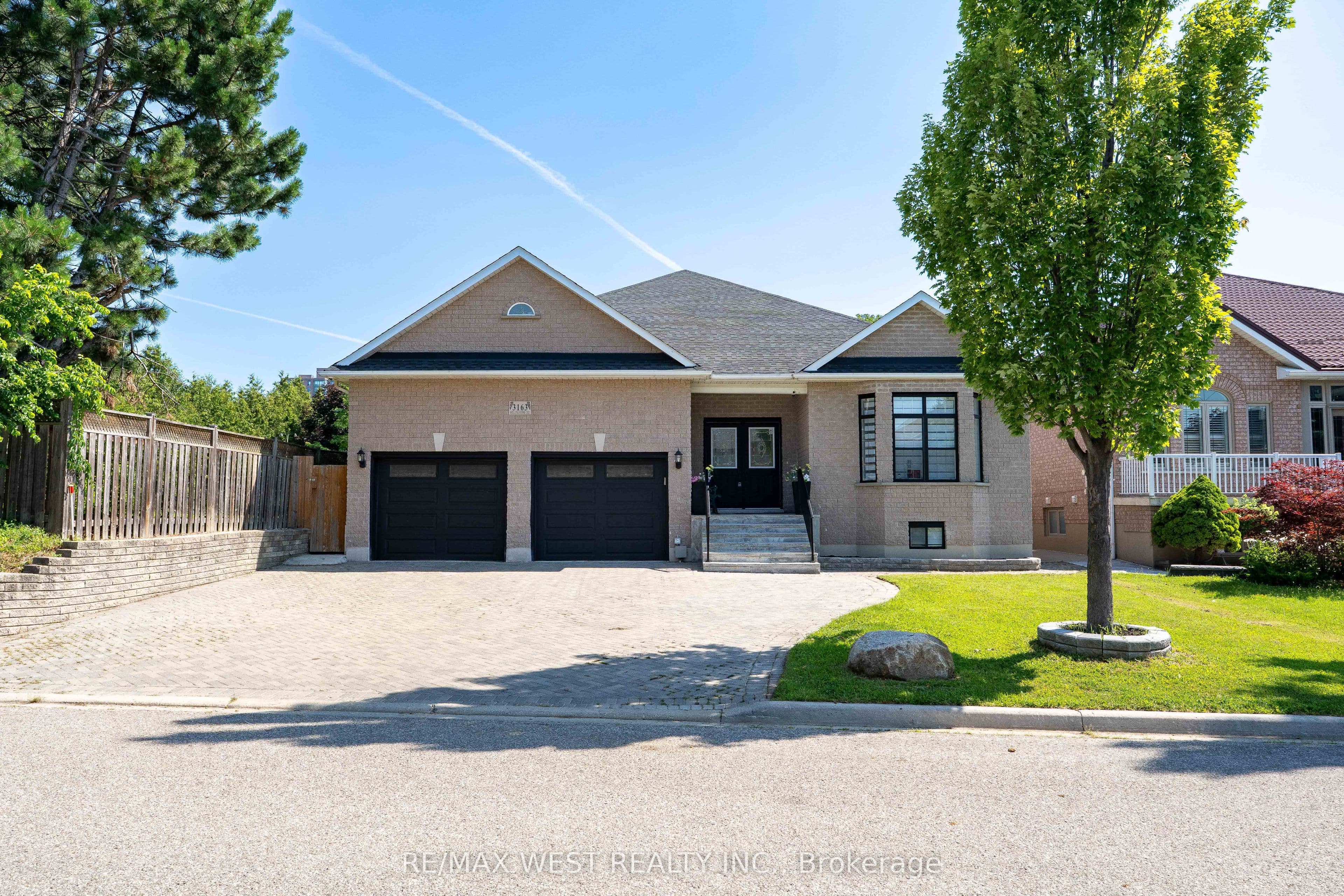 3163 Rolling Stone Court, Mississauga, ON L5B 4G5