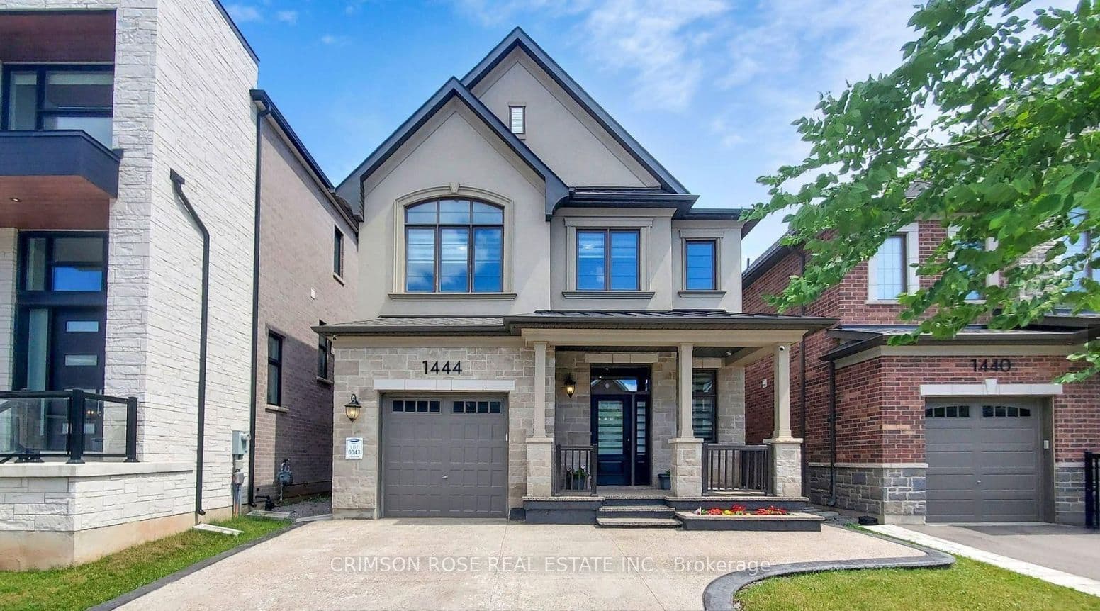 1444 Varelas Passage, Oakville, ON L6H 3S3