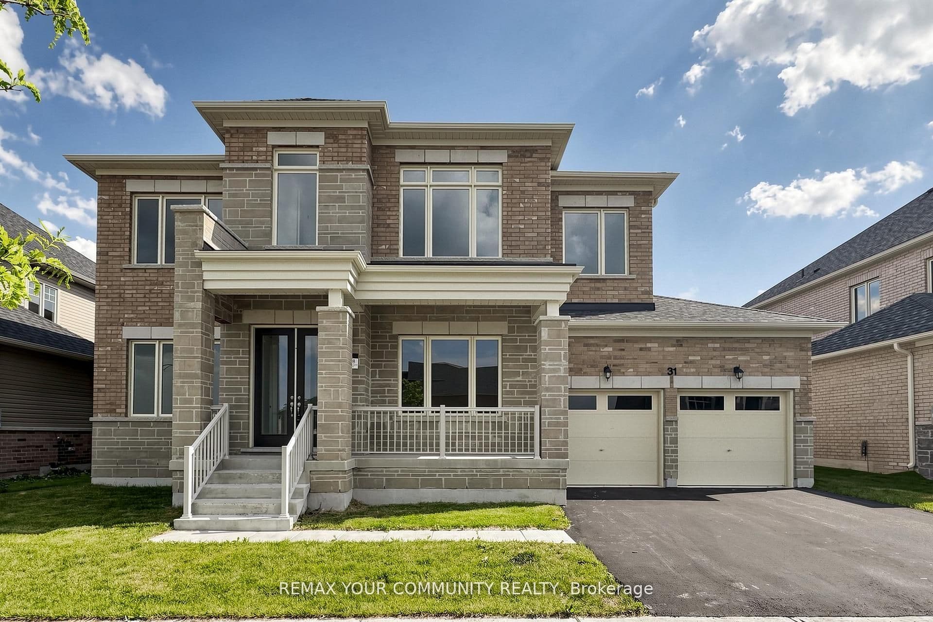 31 Lorrain Hand Crescent, Georgina, ON L4R 0S9