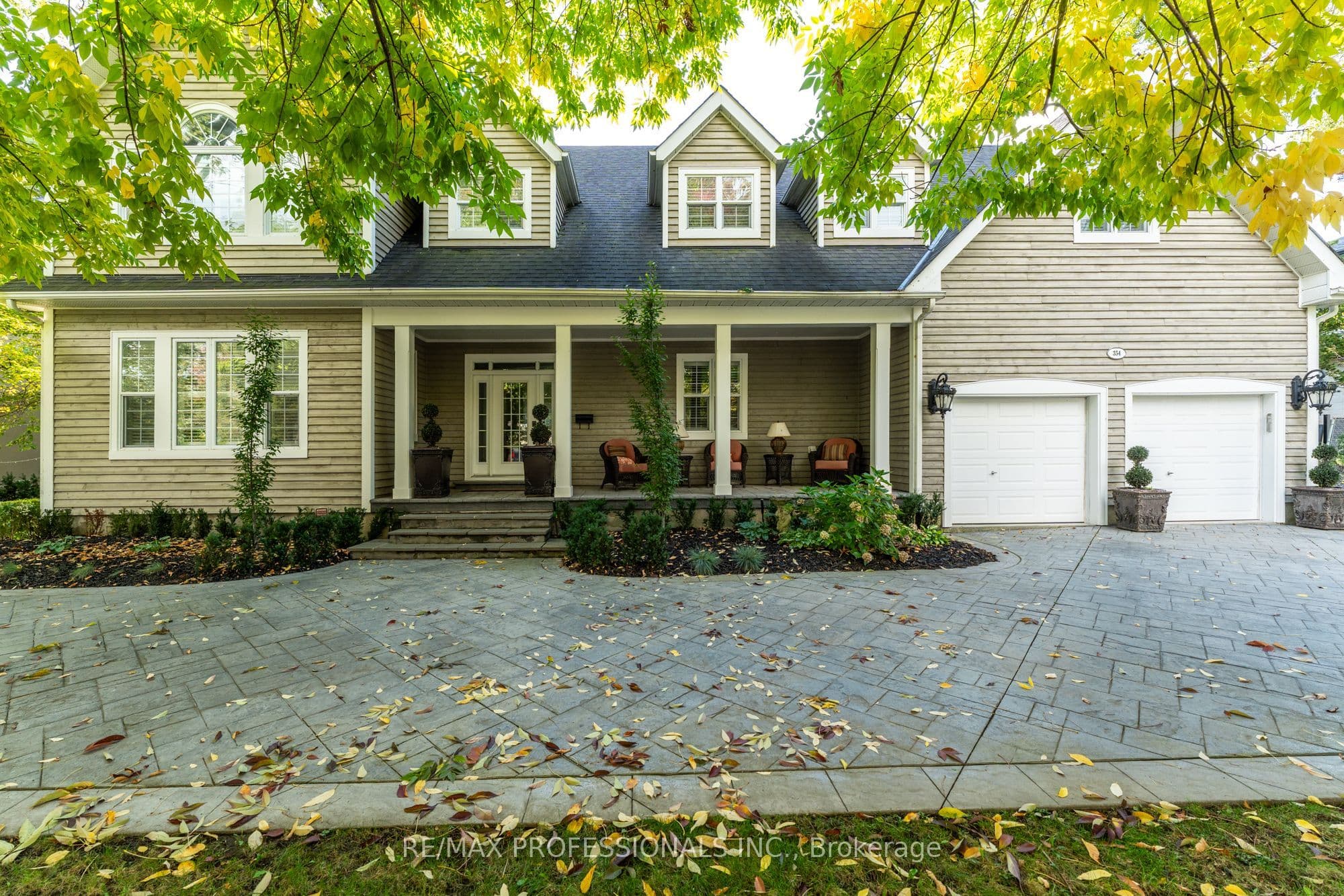 354 Country Club Crescent, Mississauga, ON L5J 2P8
