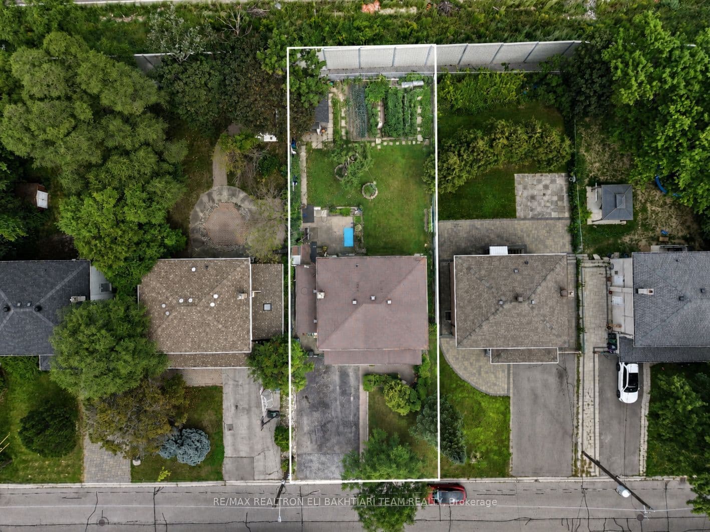 180 Woodsworth Road, Toronto, ON M2L 2T1