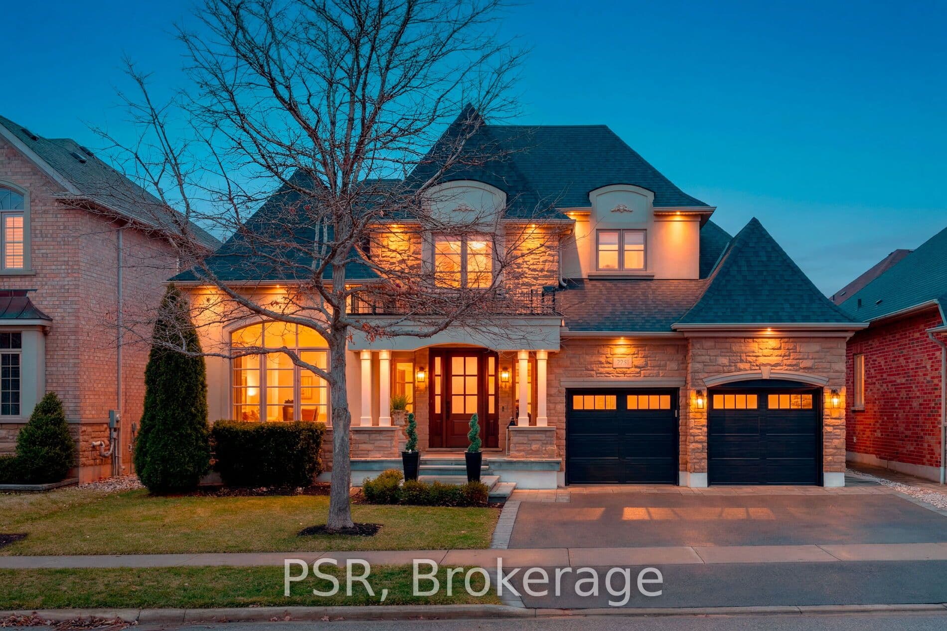 2040 Bingley Crescent, Oakville, ON L6M 0E4