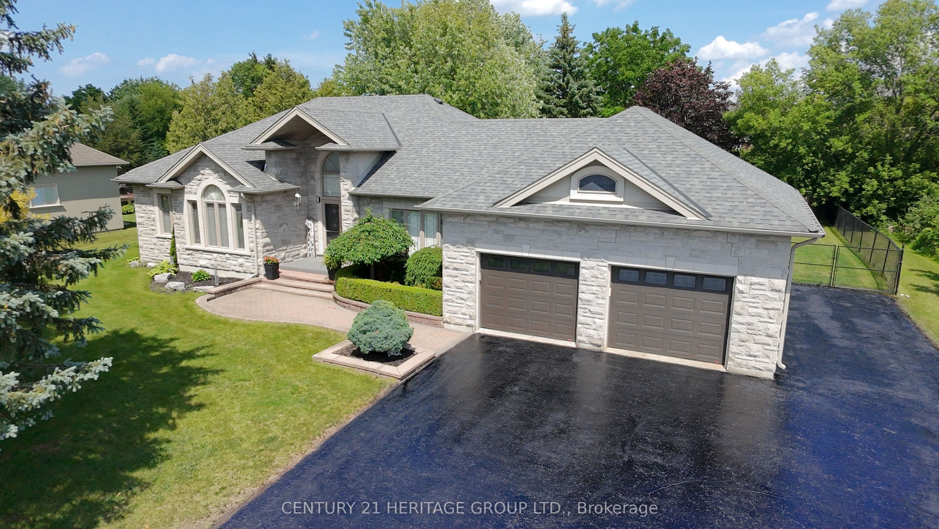 49 Shore Crescent, Georgina, ON L0E 1S0