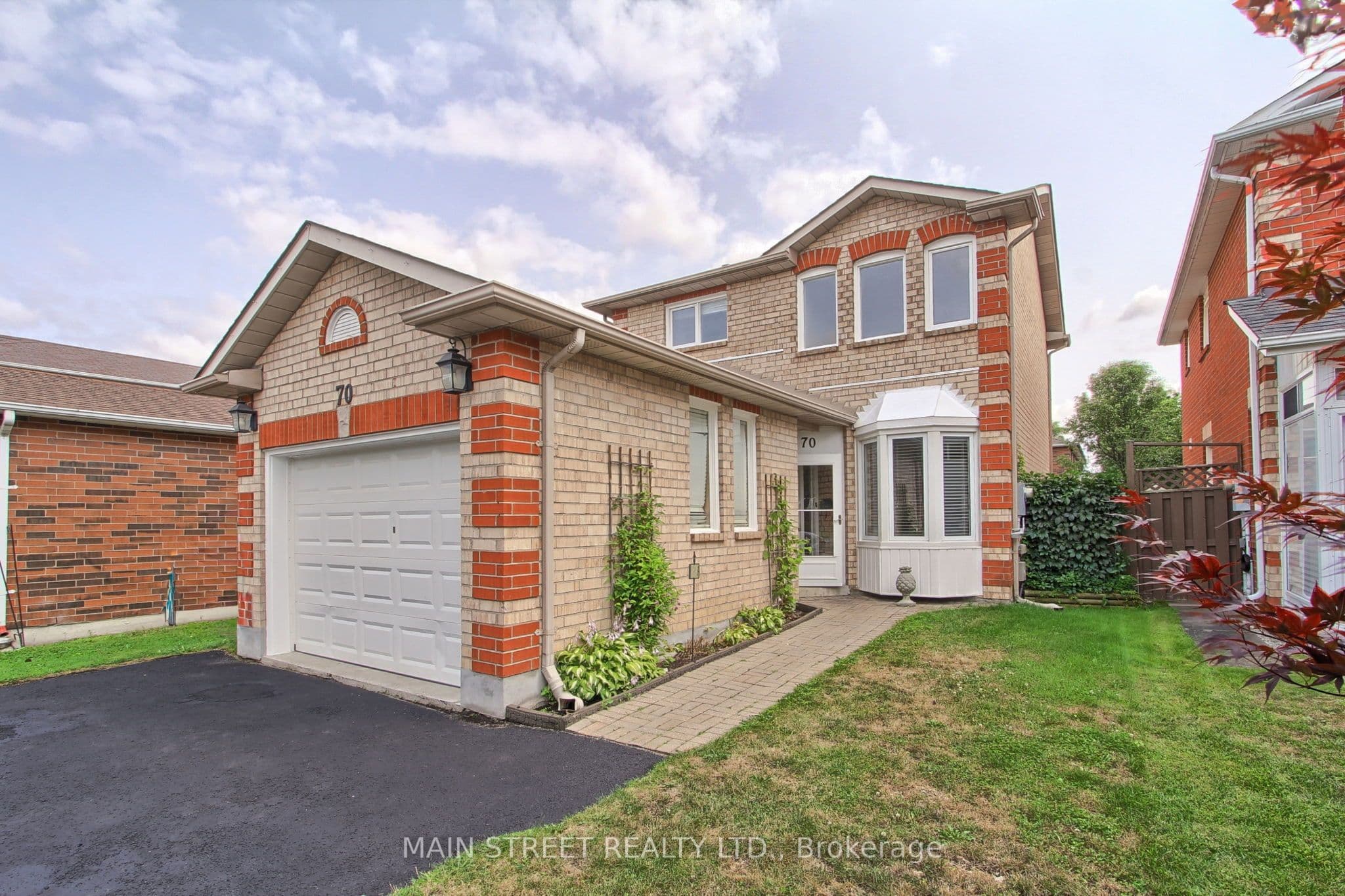 70 Dunsmore Crescent, Richmond Hill, ON L4C 0C5
