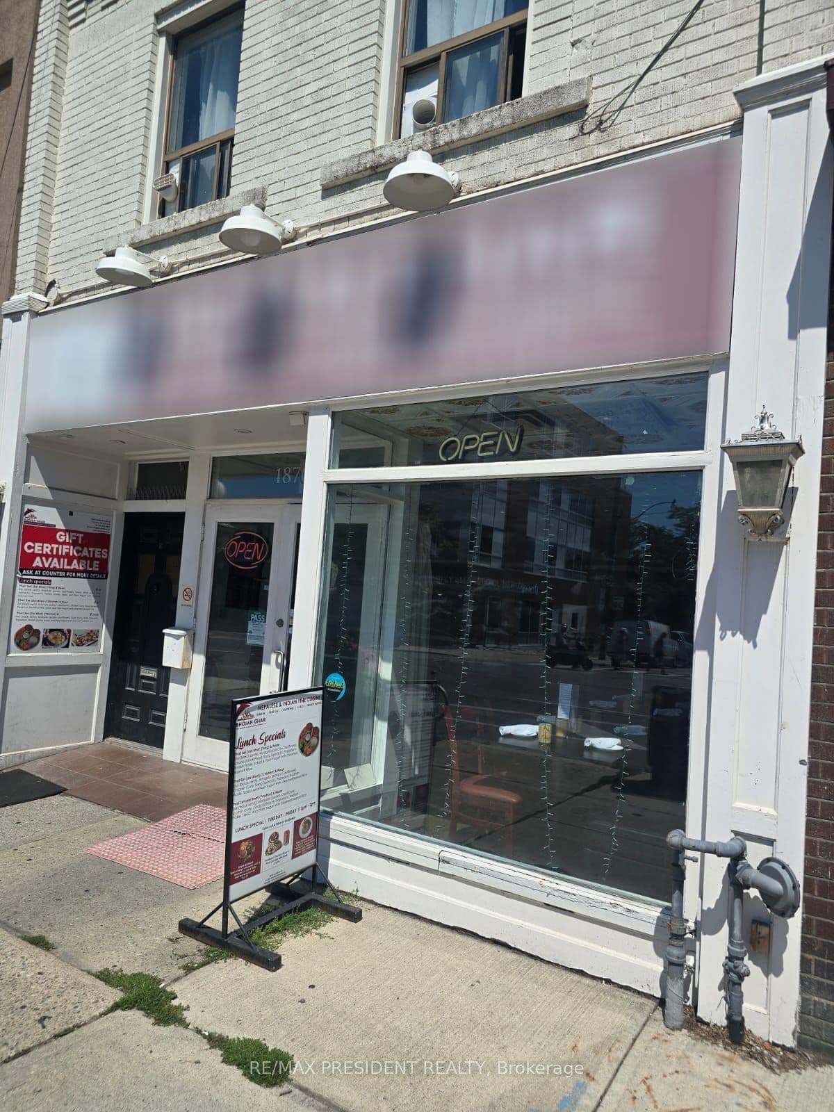 1870 Danforth Avenue, Toronto, ON M4C 1J4
