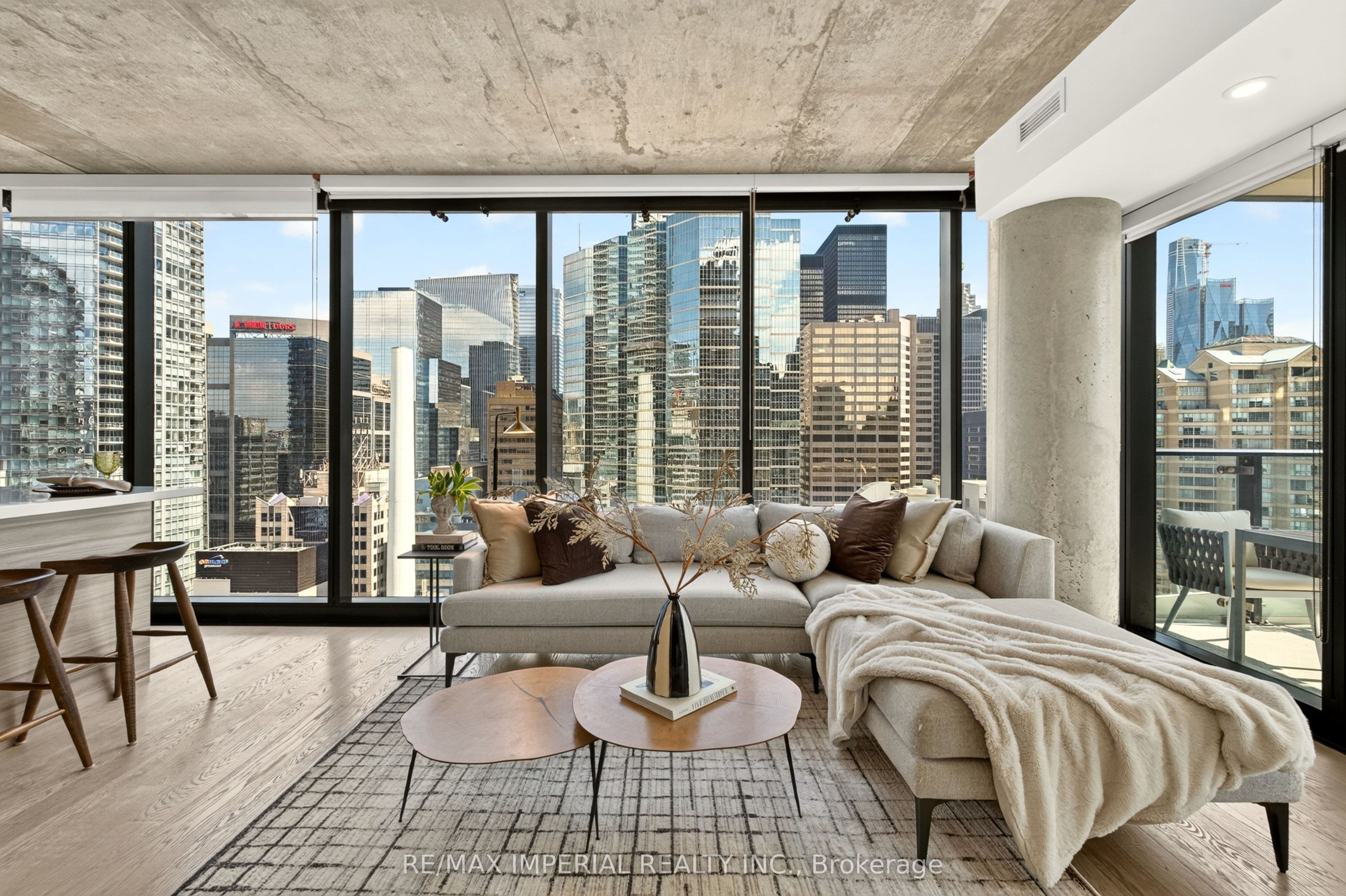 224 King Street W 1804, Toronto, ON M5H 0A6