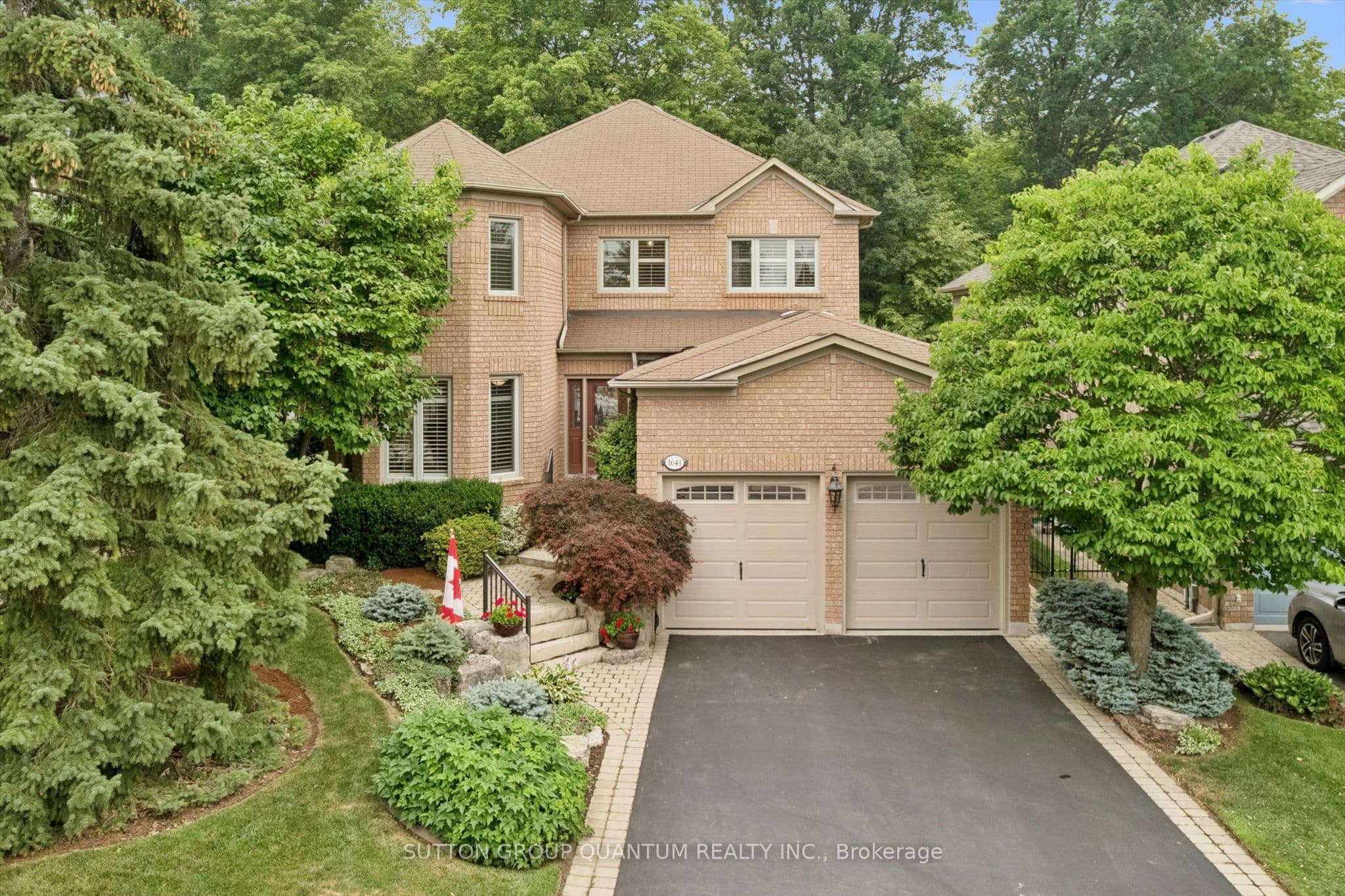 1641 Glenvista Drive, Oakville, ON L6H 6E9