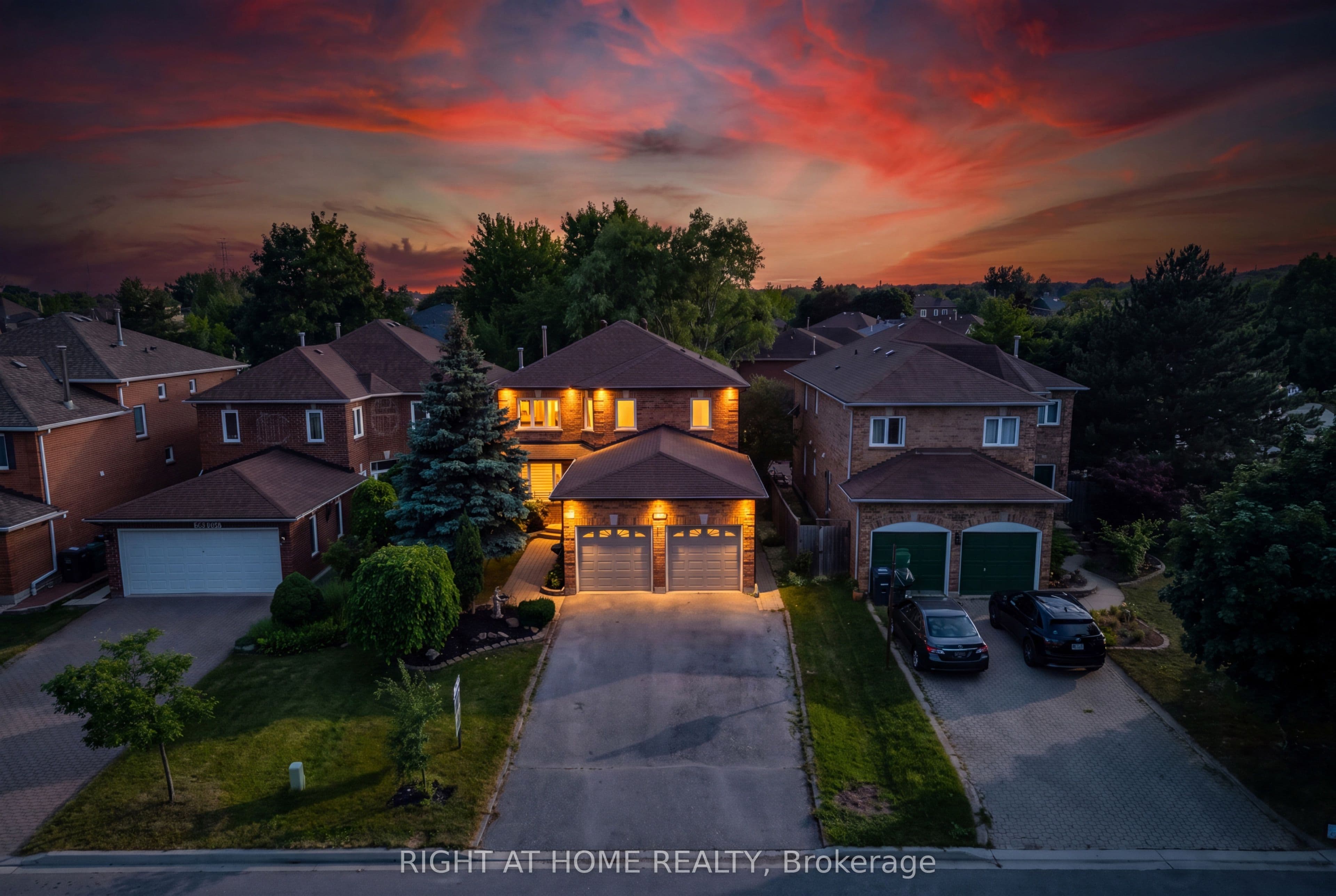 4345 ROMFIELD Crescent, Mississauga, ON L5M 4L4