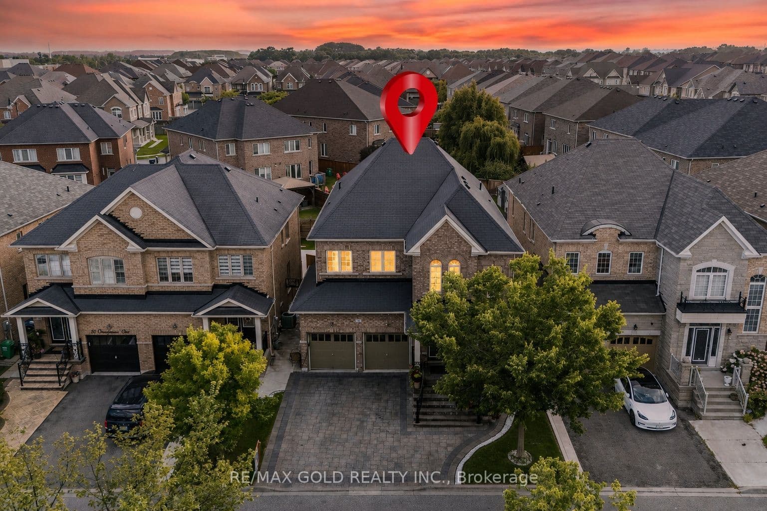 54 Orangeblossom Trail, Brampton, ON L6X 3B5