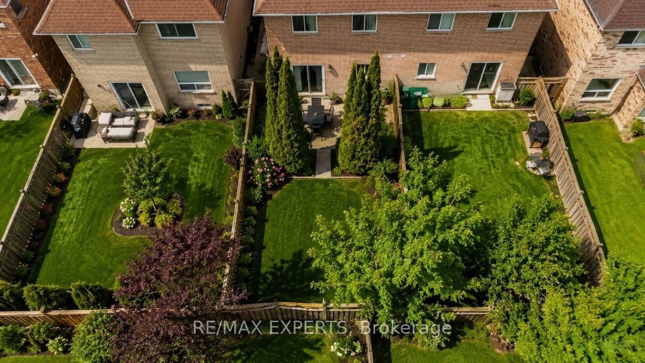 62 Colonial Crescent, Richmond Hill, ON L4E 3X3