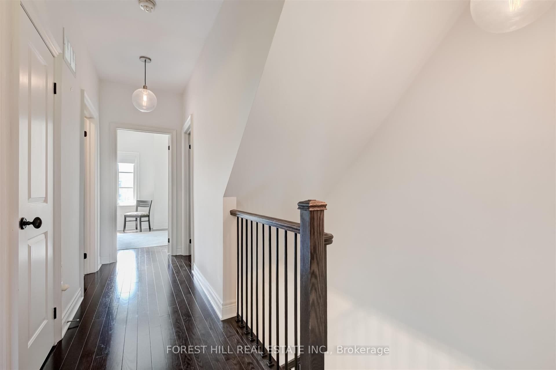 111 Powseland Crescent, Vaughan, ON L4L 0C5