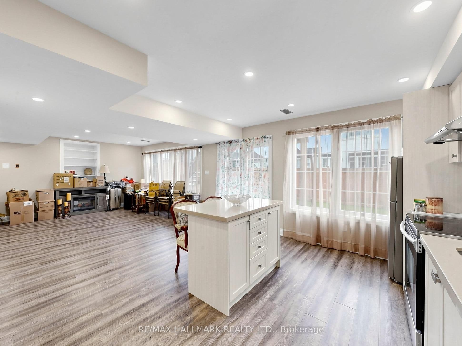 25 Beebalm Lane, East Gwillimbury, ON L9N 0T4