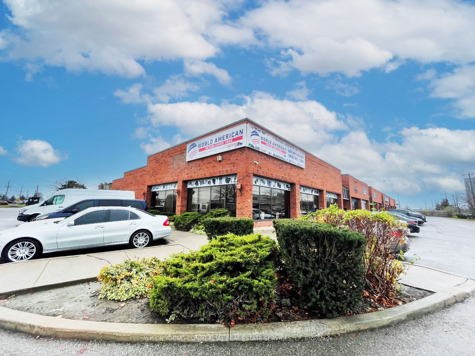 176 Creditstone Road 10, Vaughan, ON L4K 4H7