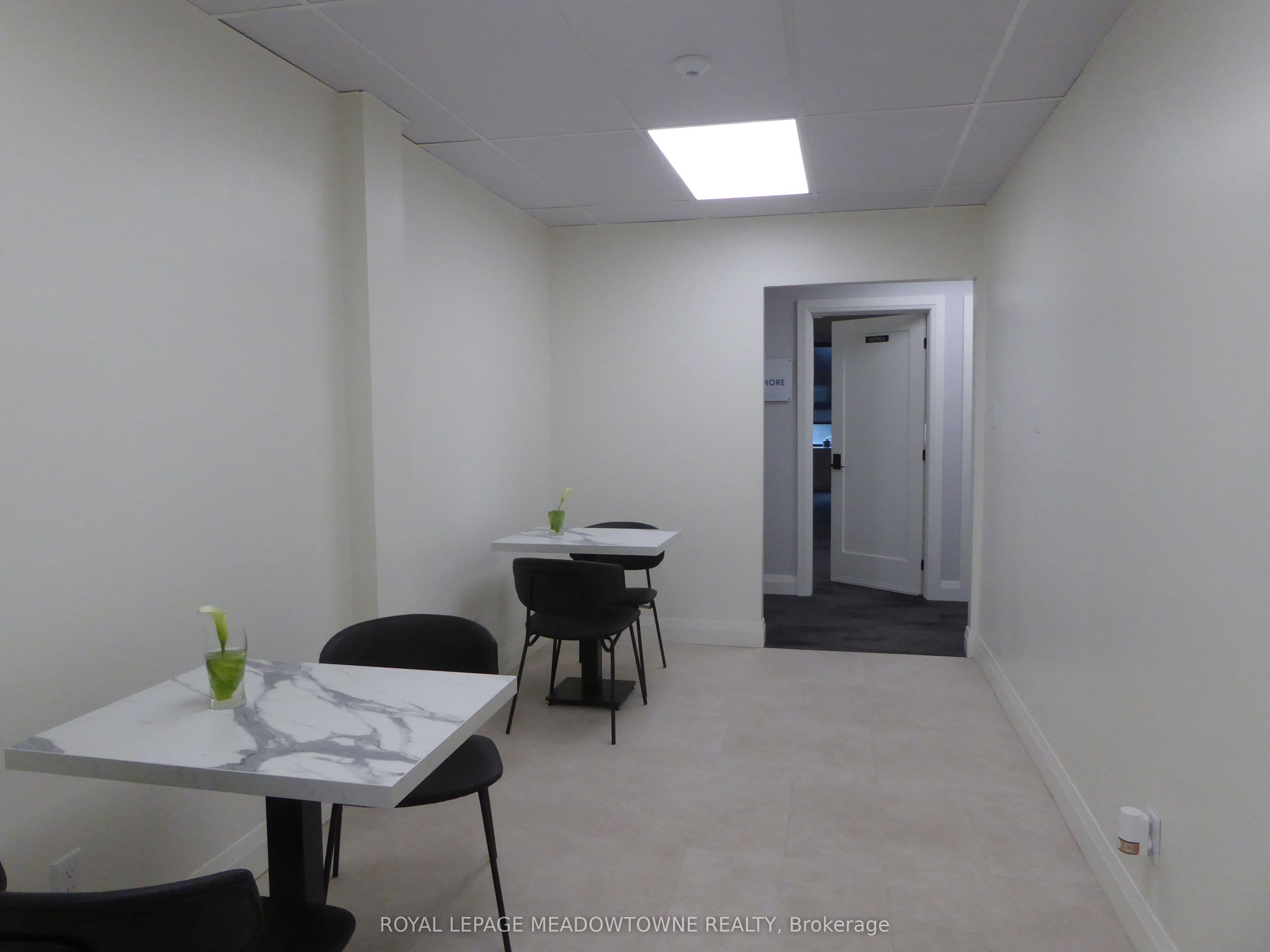 43 Main Street S, Halton Hills, ON L7G 3H2