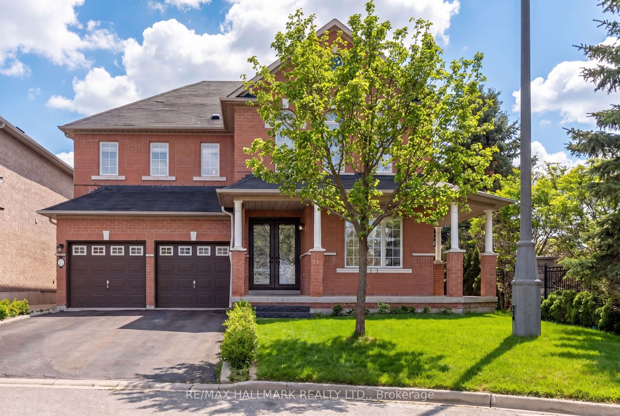 57 Saint Nicholas Crescent, Vaughan, ON L4H 3E5