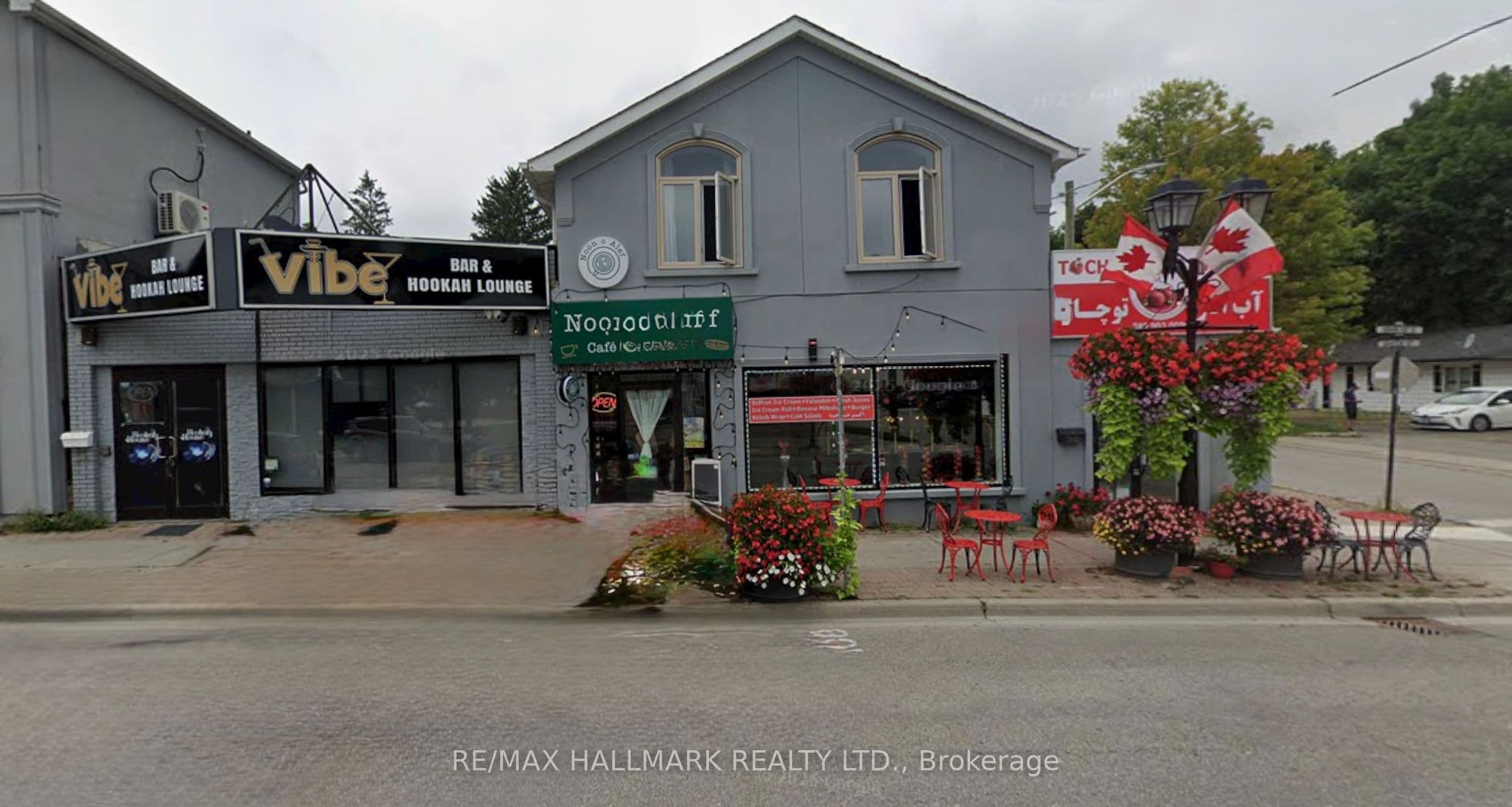 30-32 Main Street S, Newmarket, ON L3Y 3Y3